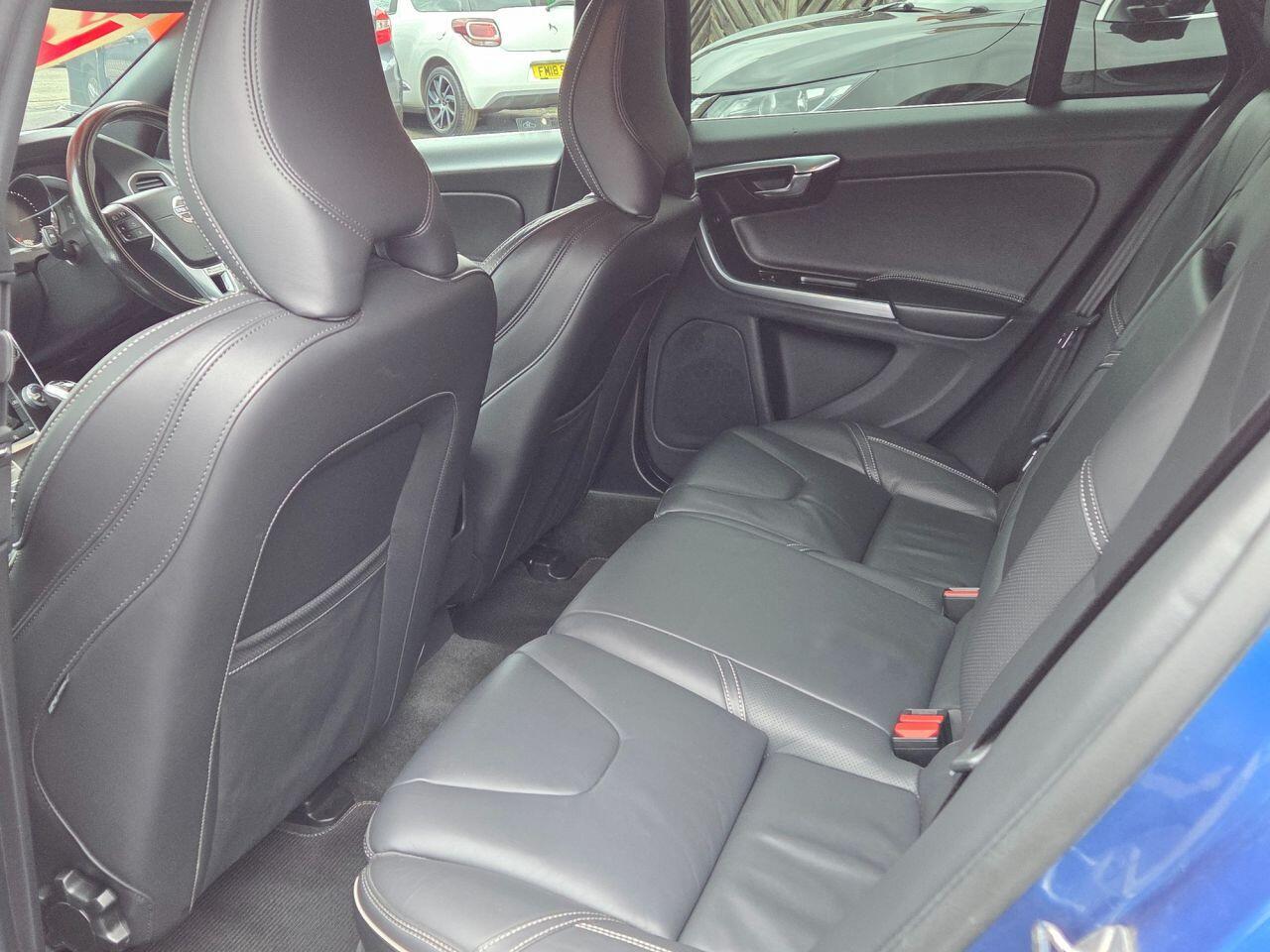 Volvo V60 - Image 29