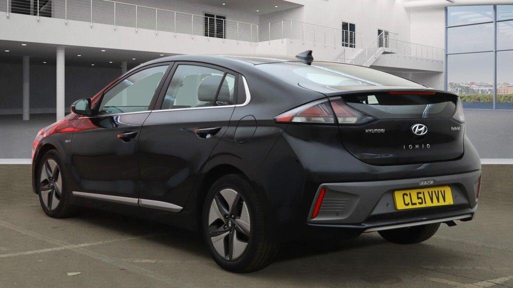 Hyundai Ioniq - Image 5