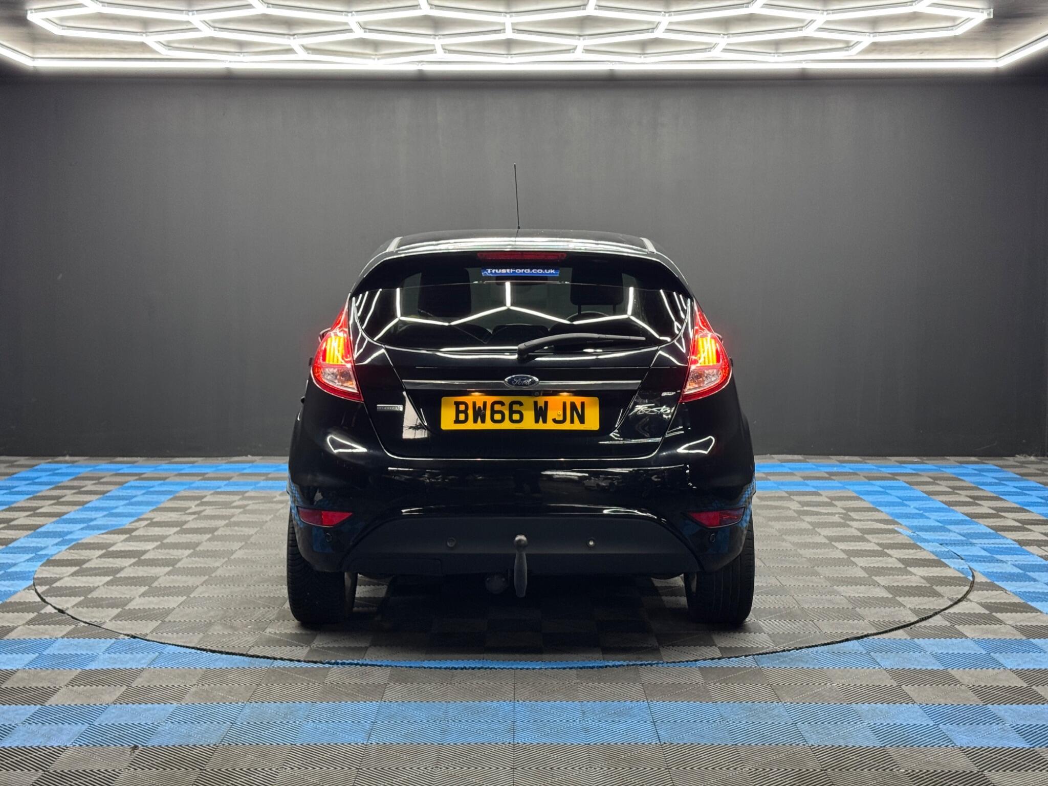 Ford Fiesta - Image 6