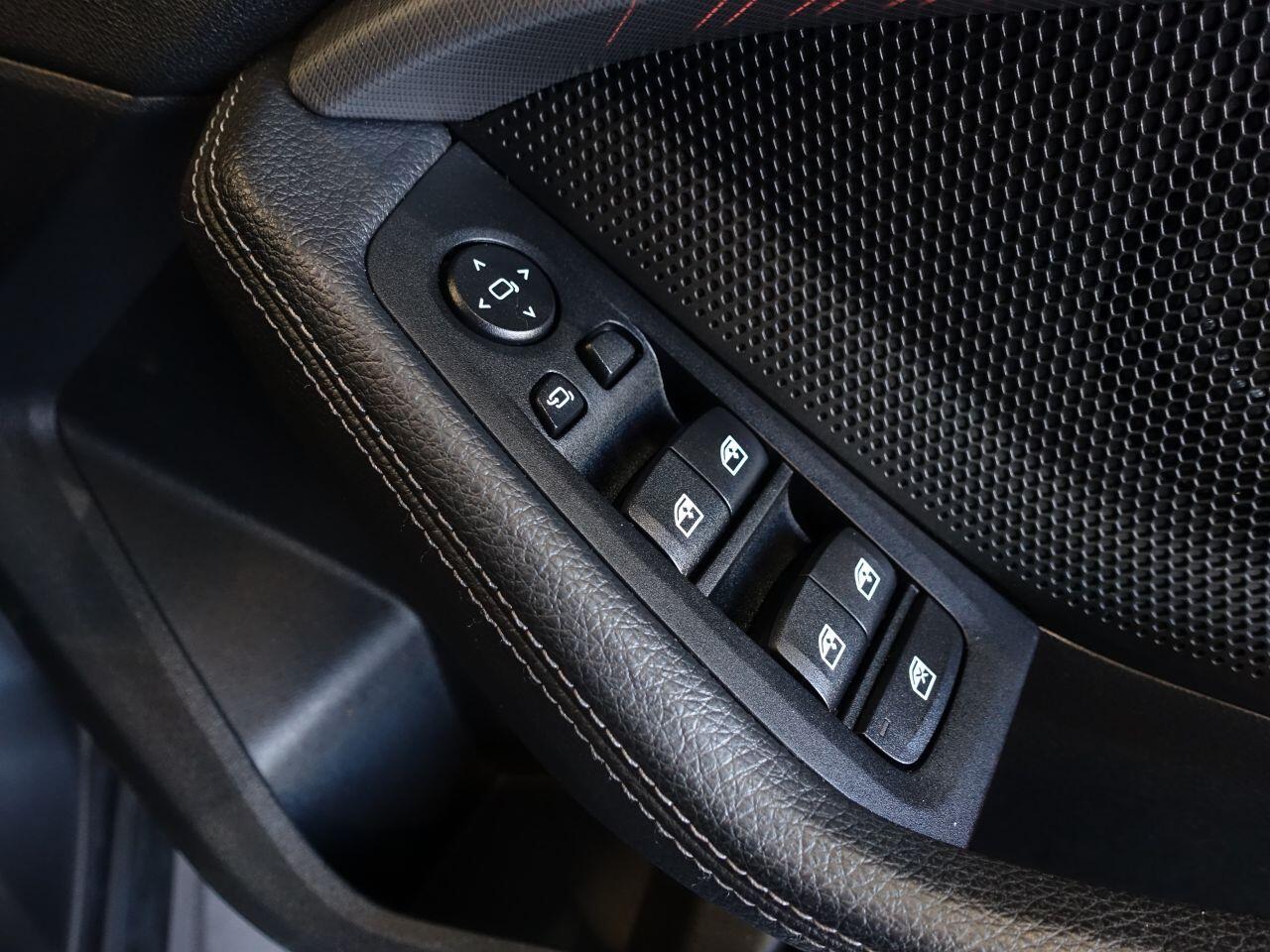 BMW 1 Series - Image 26