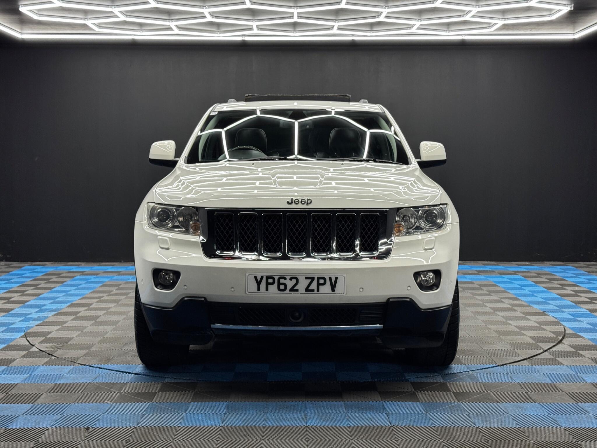 Jeep Grand Cherokee - Image 2