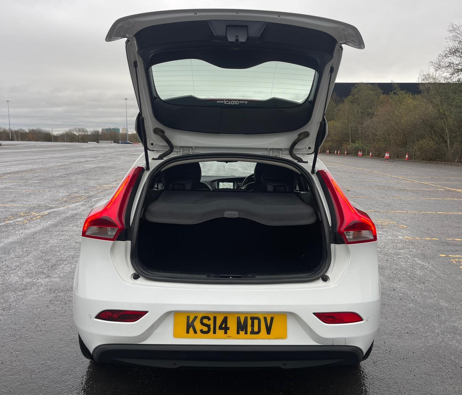 Volvo V40 - Image 41