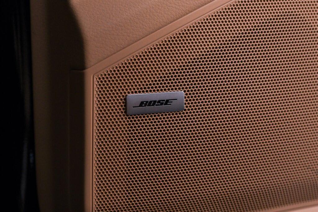 Porsche Cayenne - Image 25