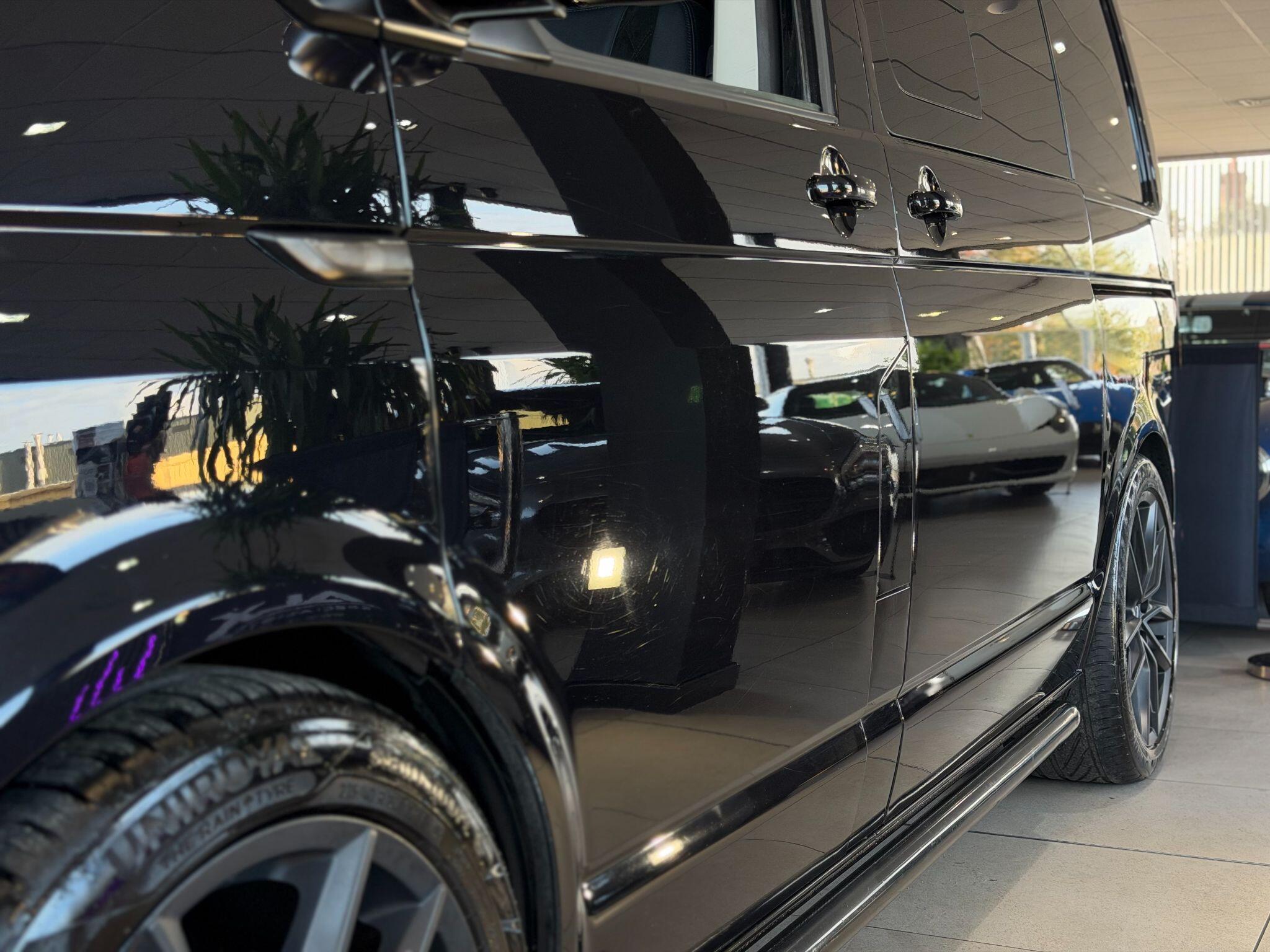 Volkswagen Transporter - Image 14