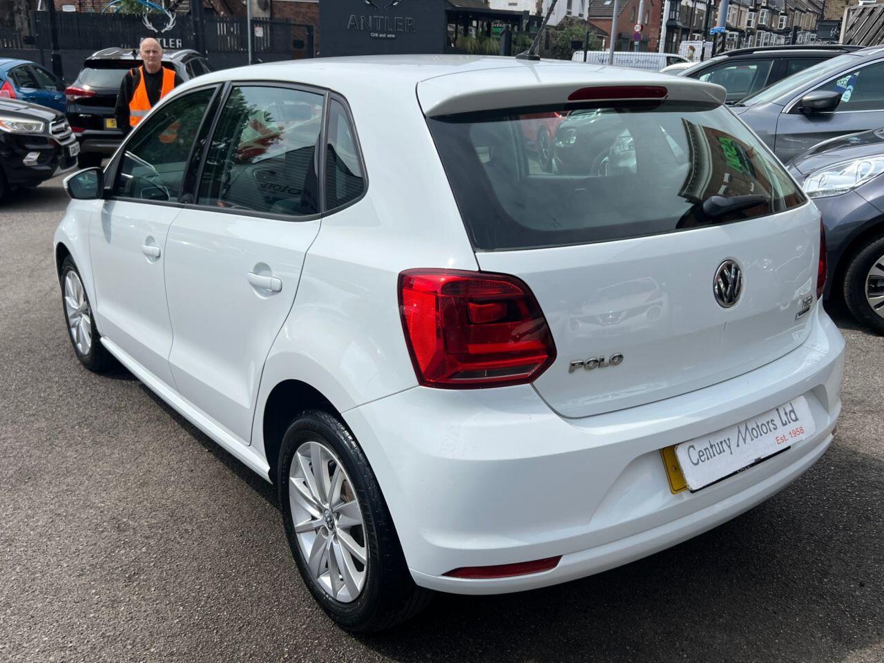 Volkswagen Polo - Image 5