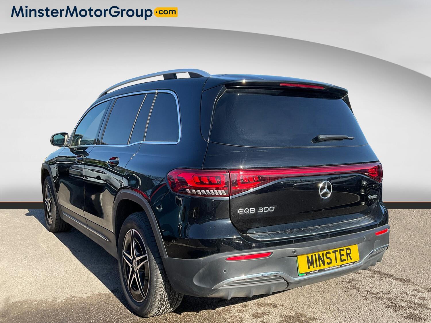 Mercedes Eqb - Image 4