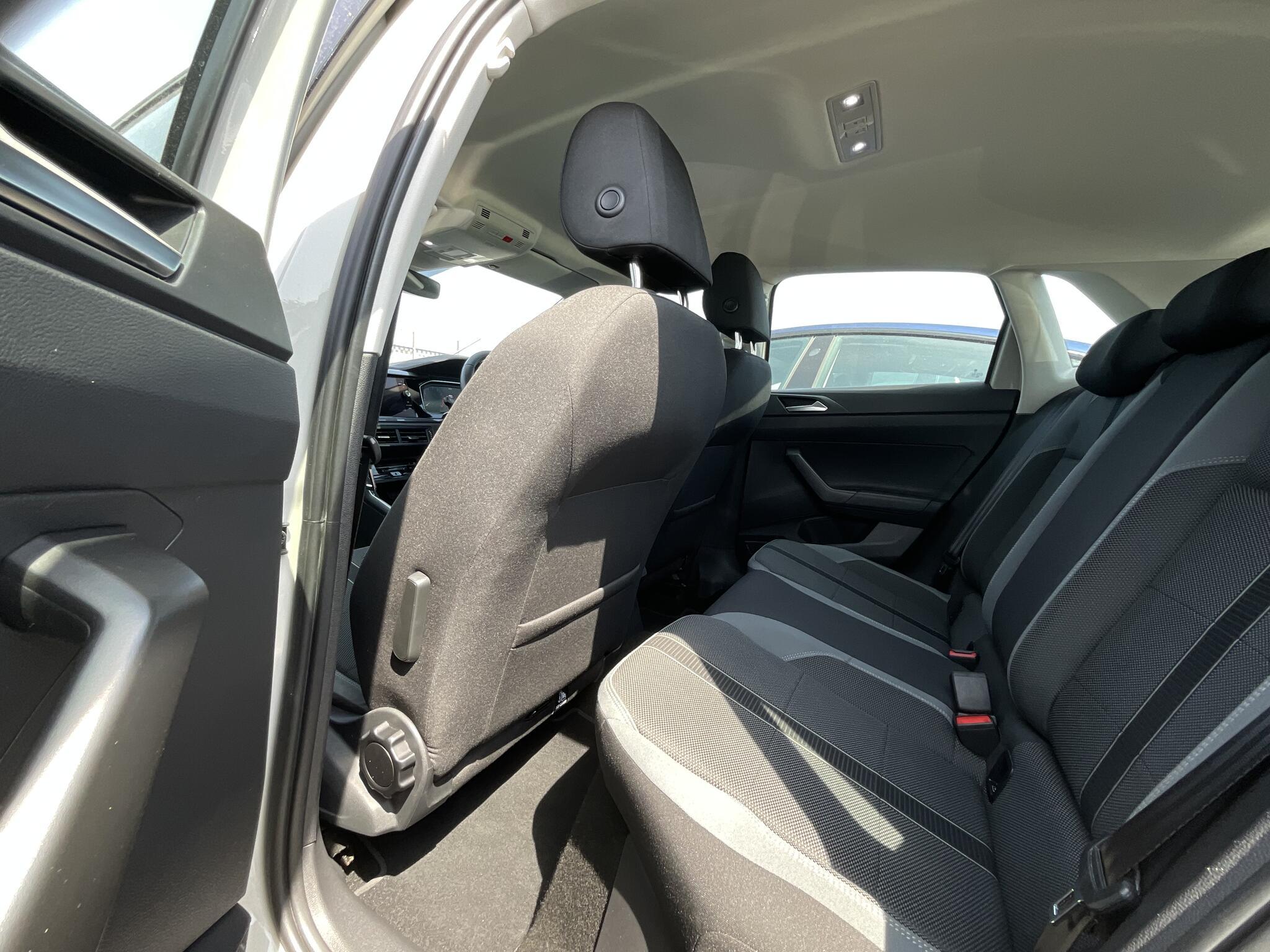 Volkswagen Polo - Image 13