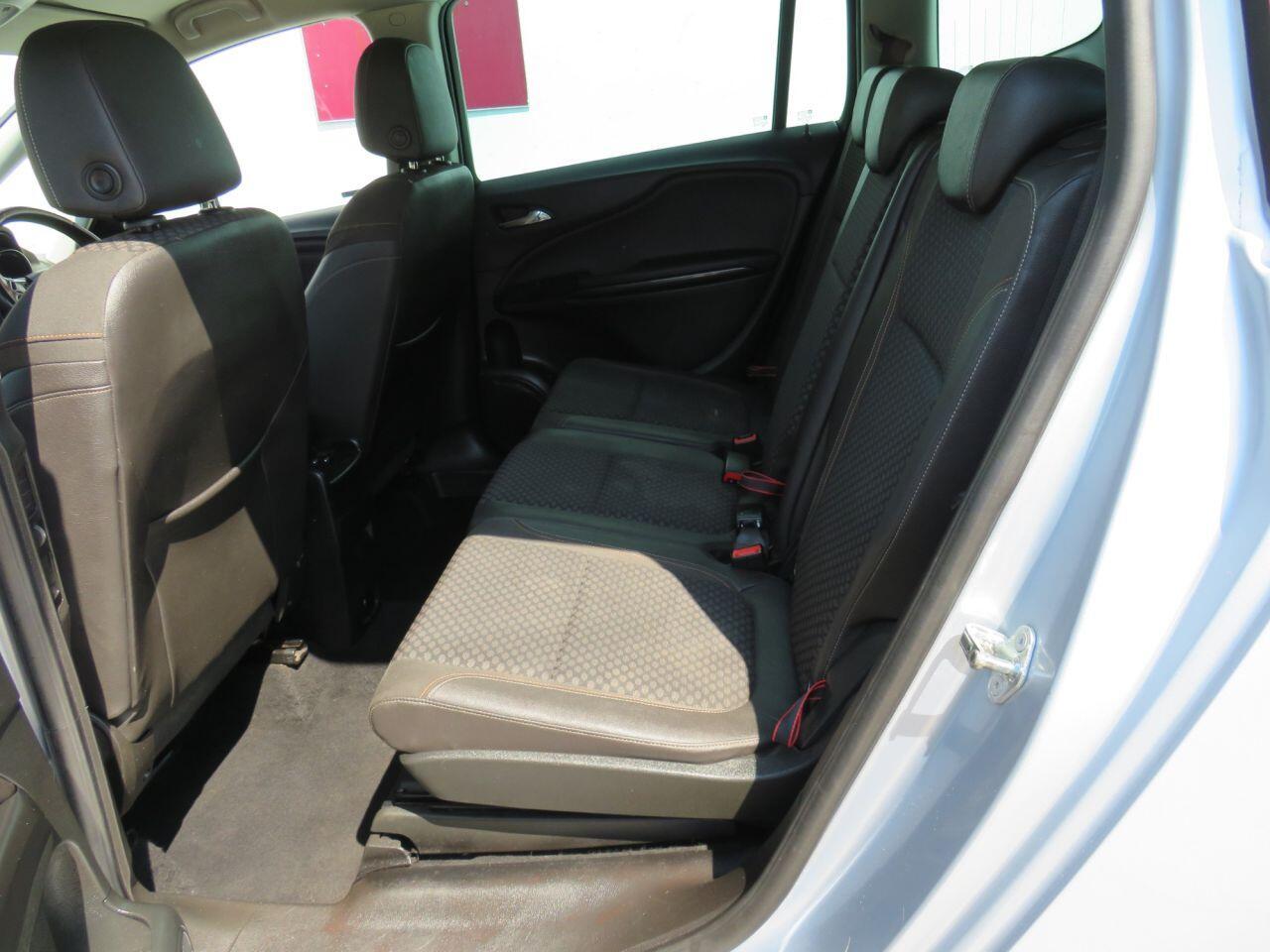 Vauxhall Zafira Tourer - Image 11
