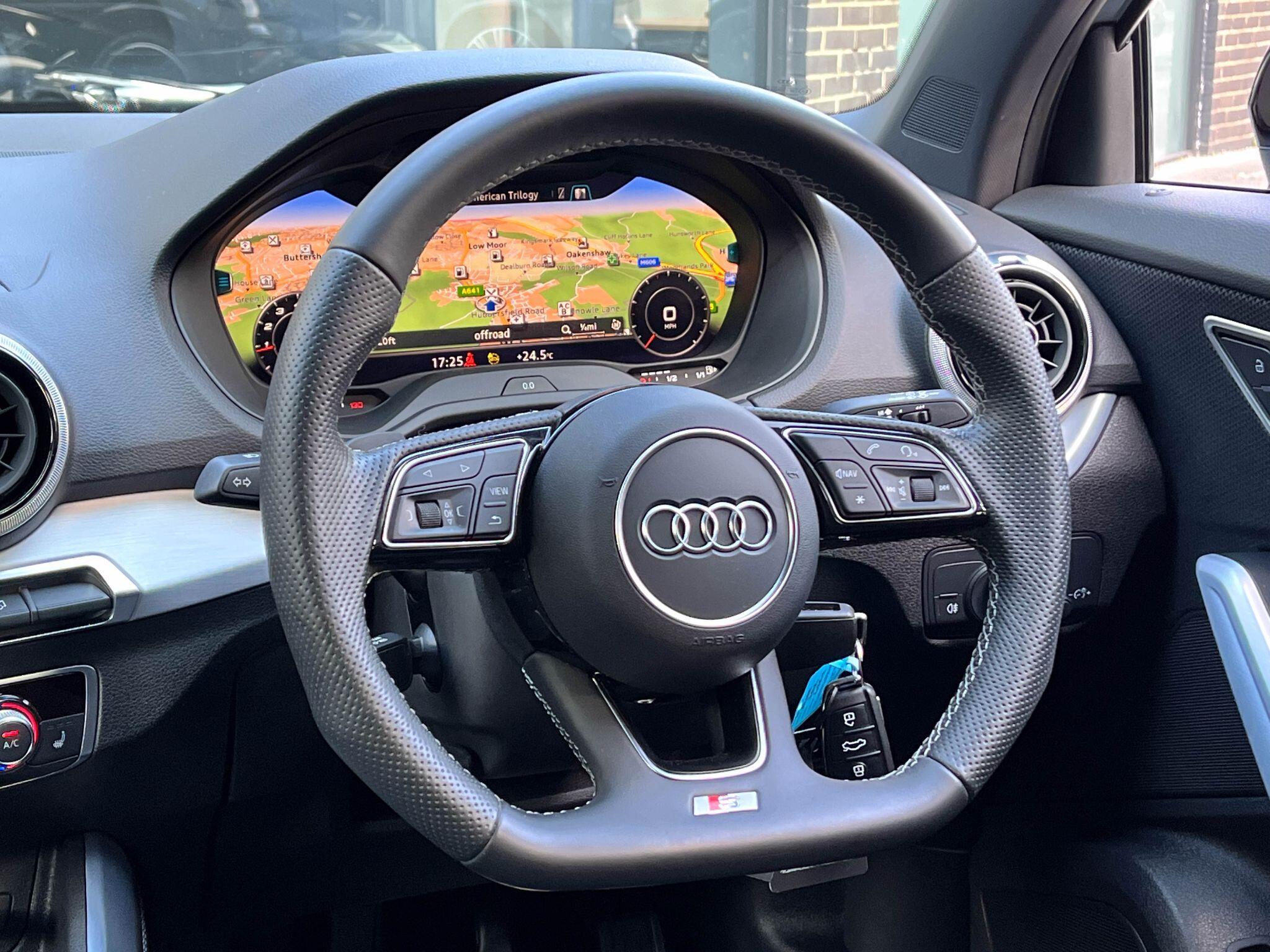 Audi SQ2 - Image 14