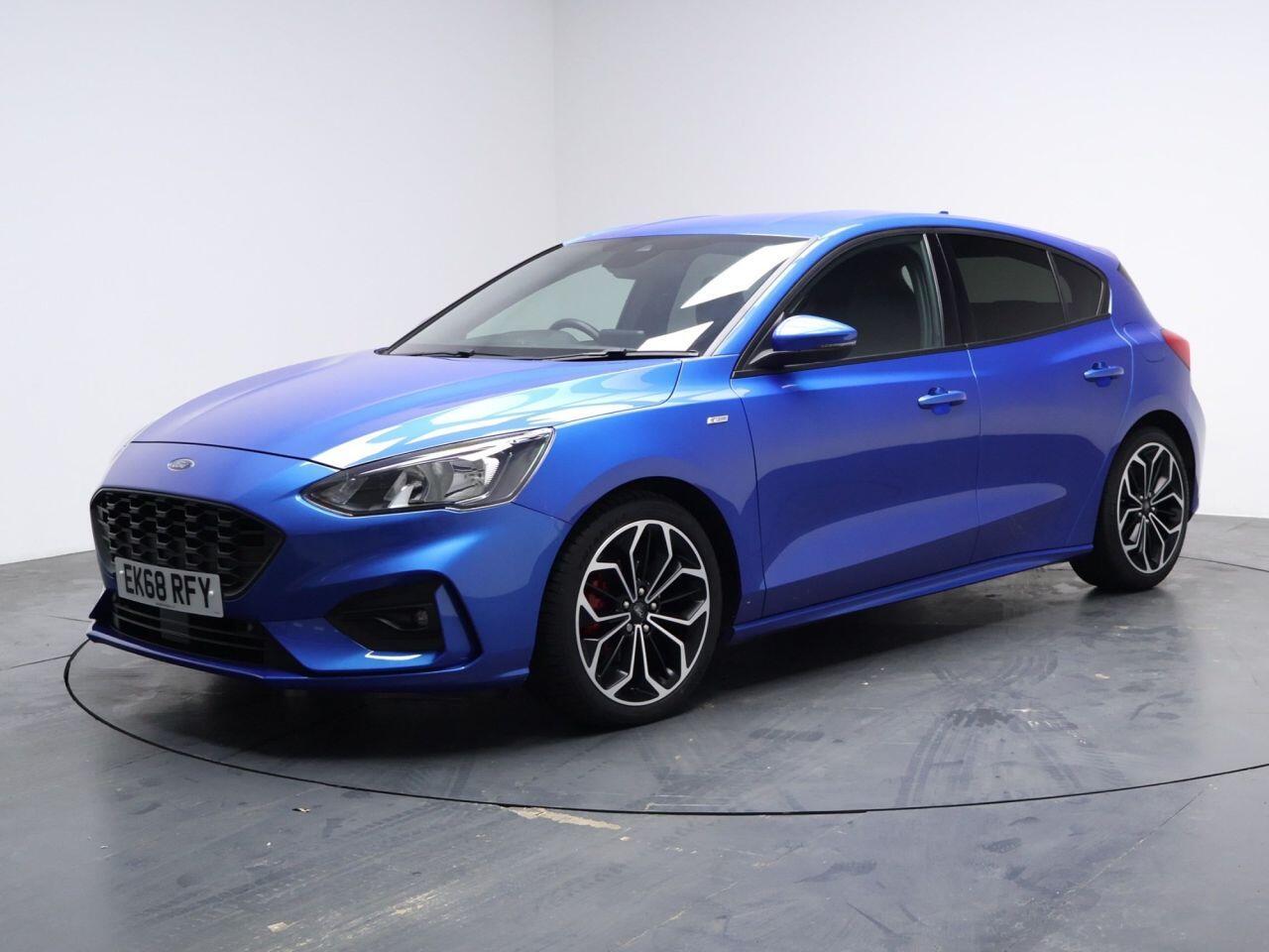 Ford Focus - Image 6