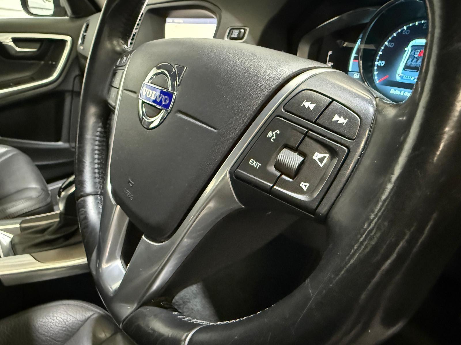 Volvo S60 - Image 51