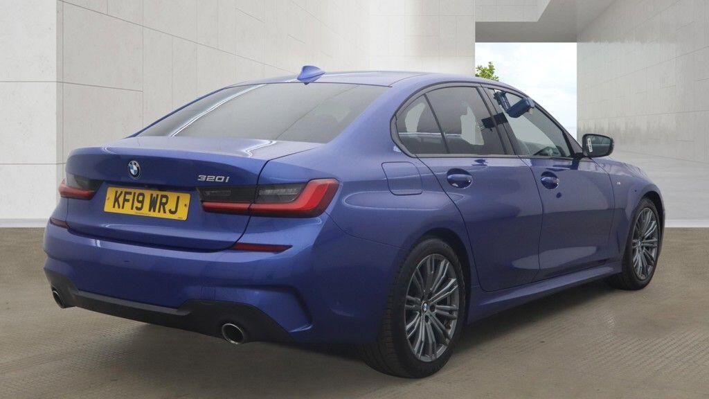 BMW 3 Series - Image 7
