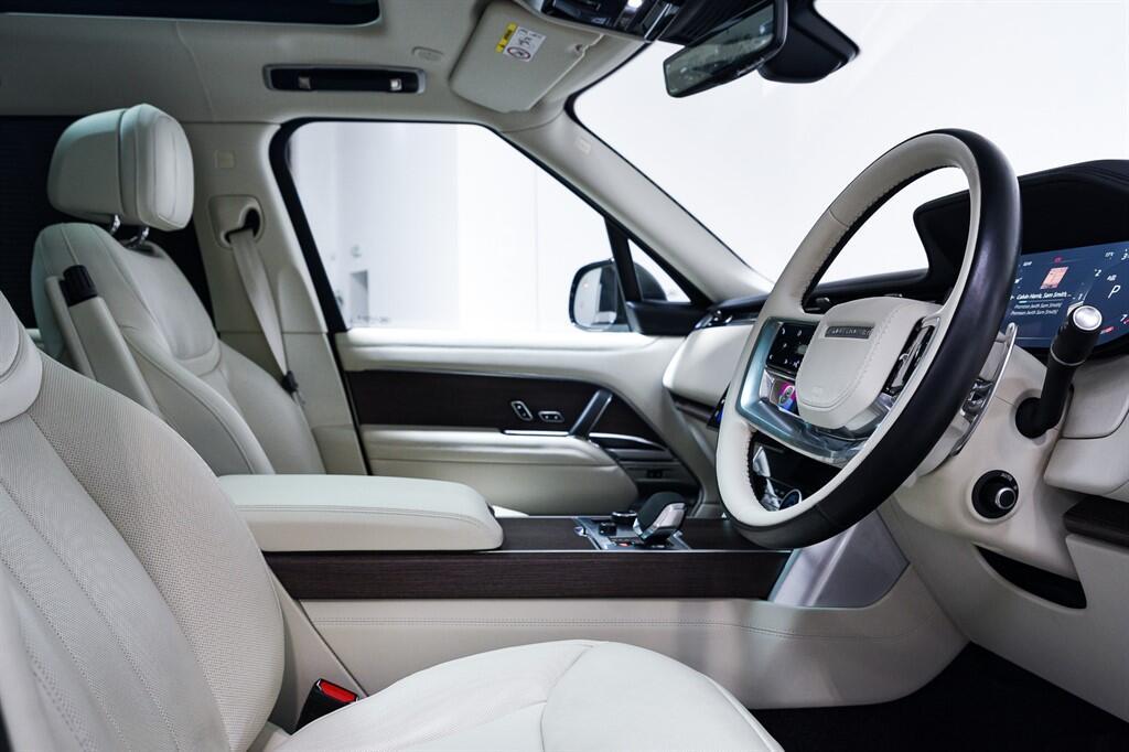 Land Rover Range Rover - Image 14