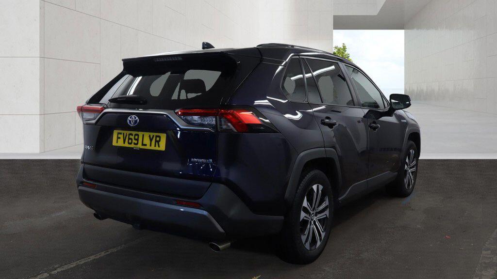 Toyota RAV4 - Image 4