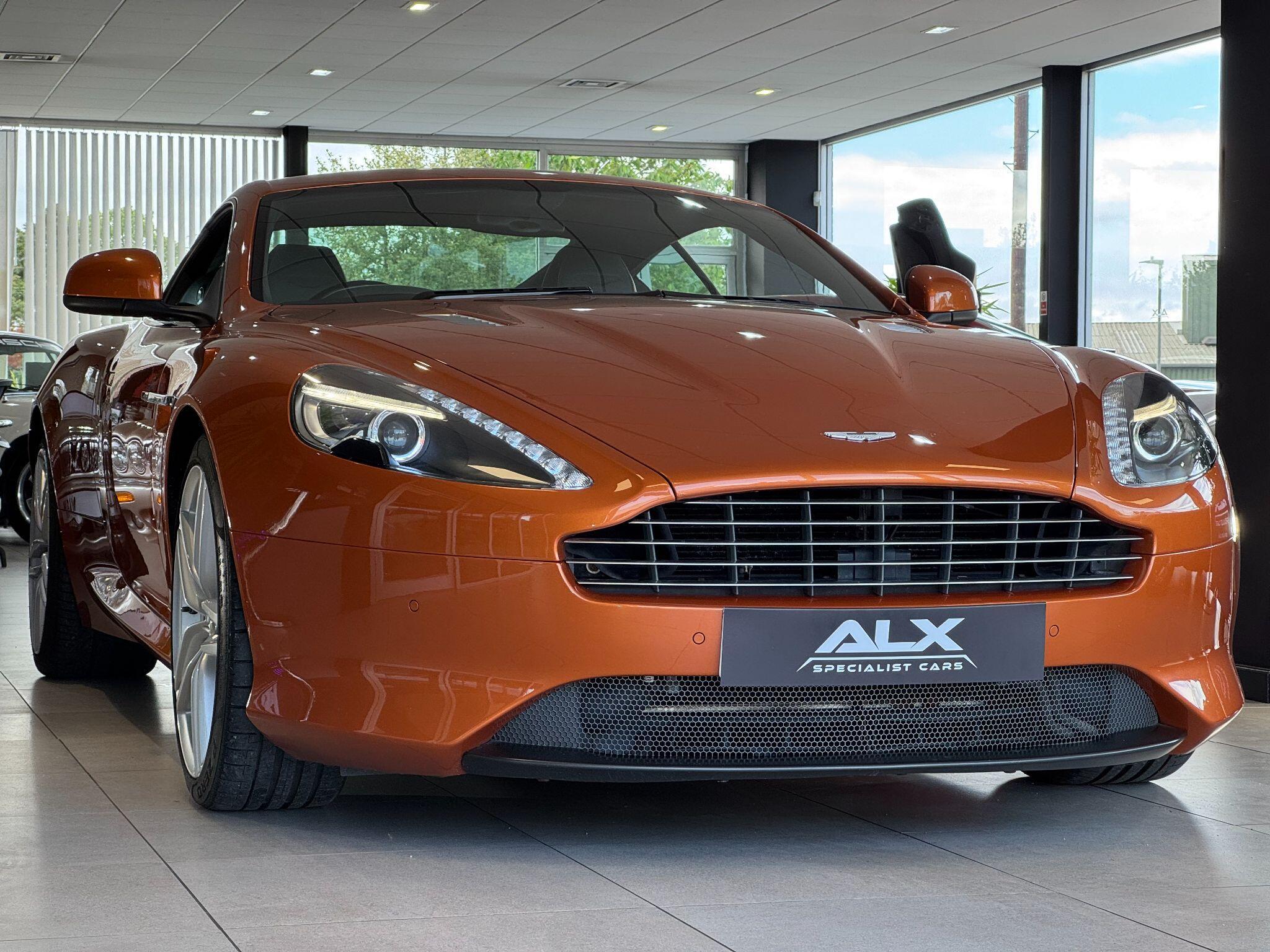 Aston Martin Virage - Image 5