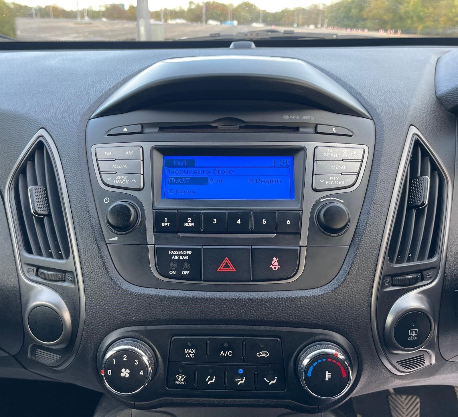 Hyundai ix35 - Image 35