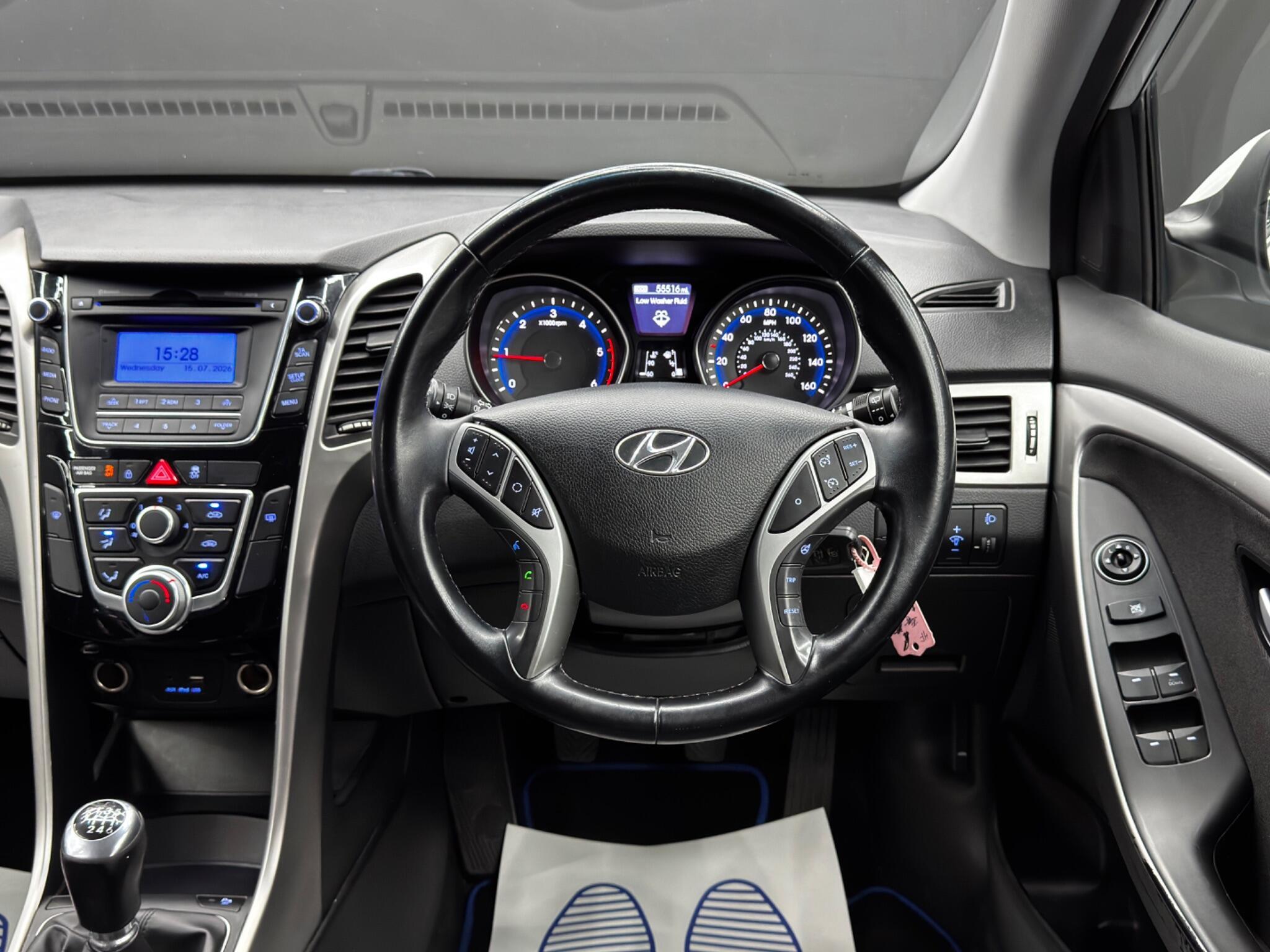 Hyundai i30 - Image 18