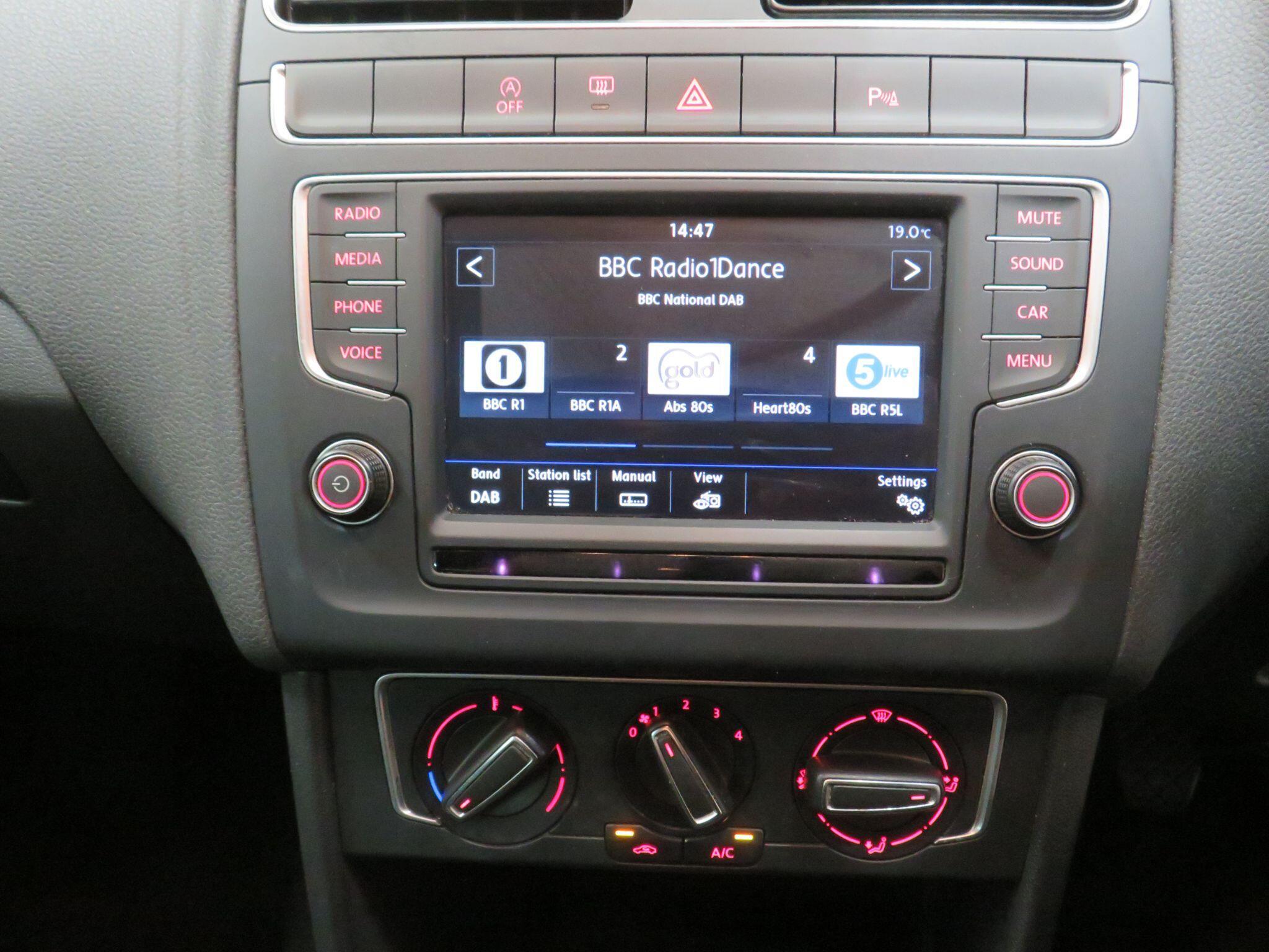 Volkswagen Polo - Image 20