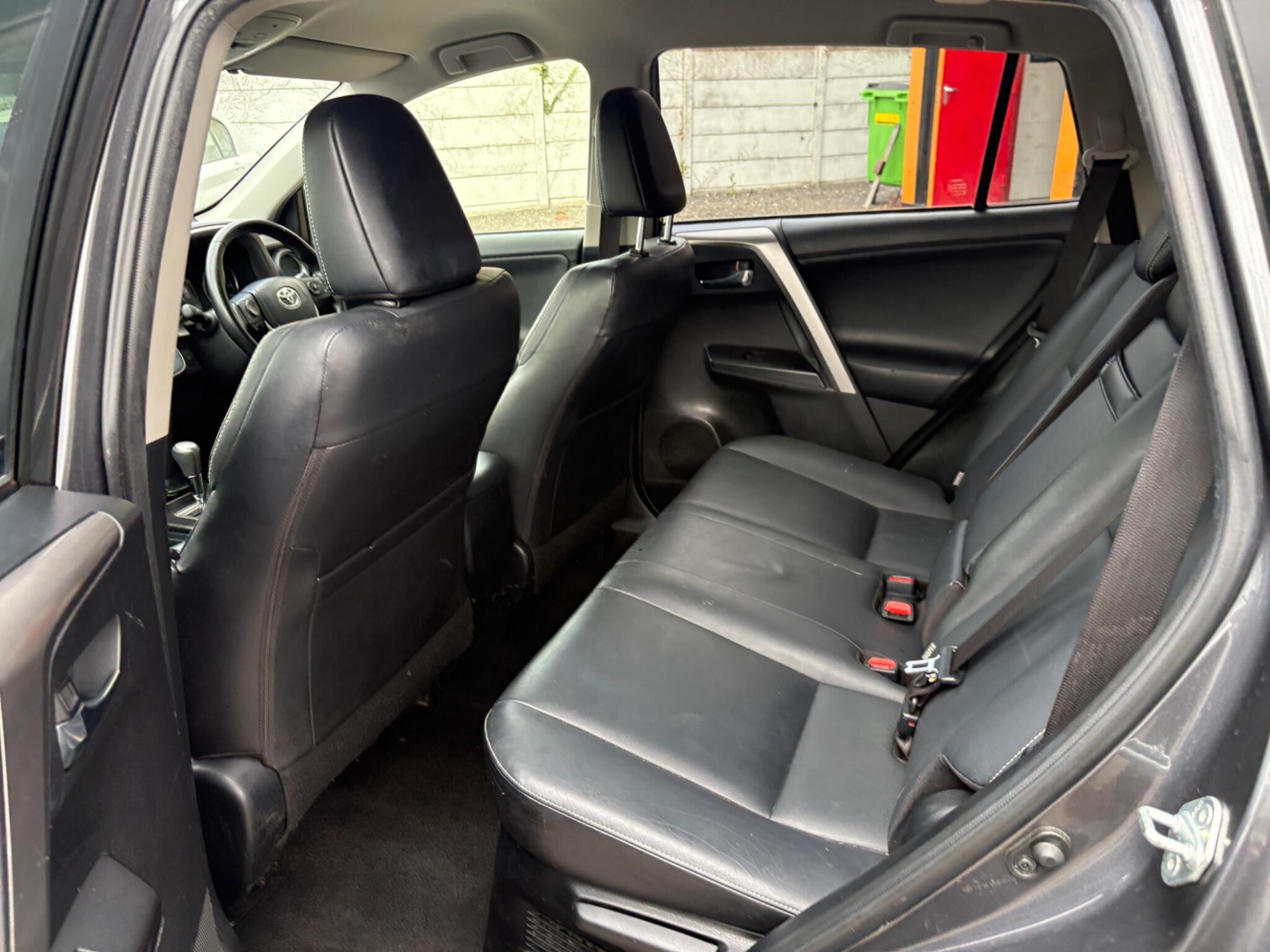 Toyota RAV4 - Image 14