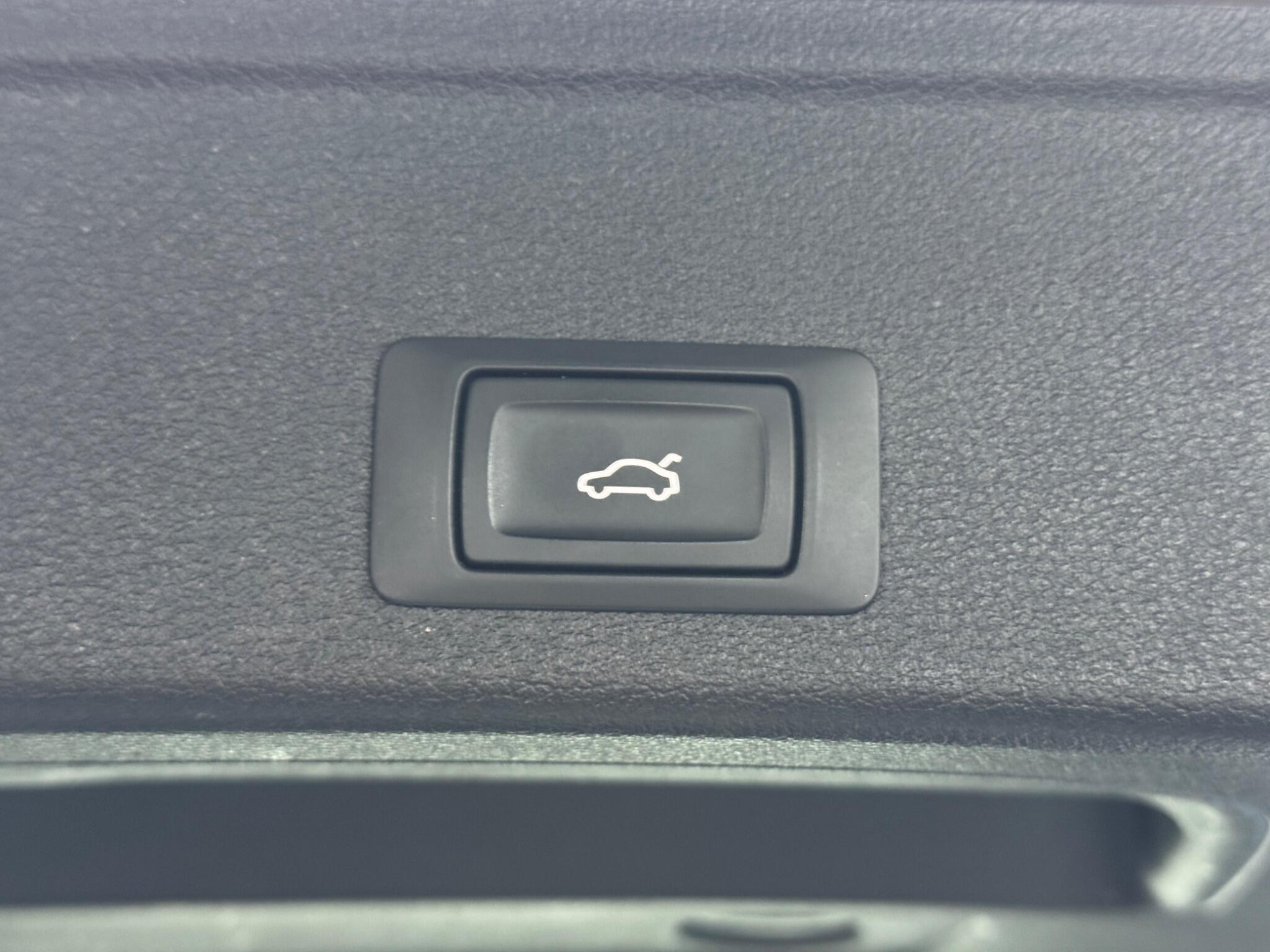 Audi S4 Avant - Image 44