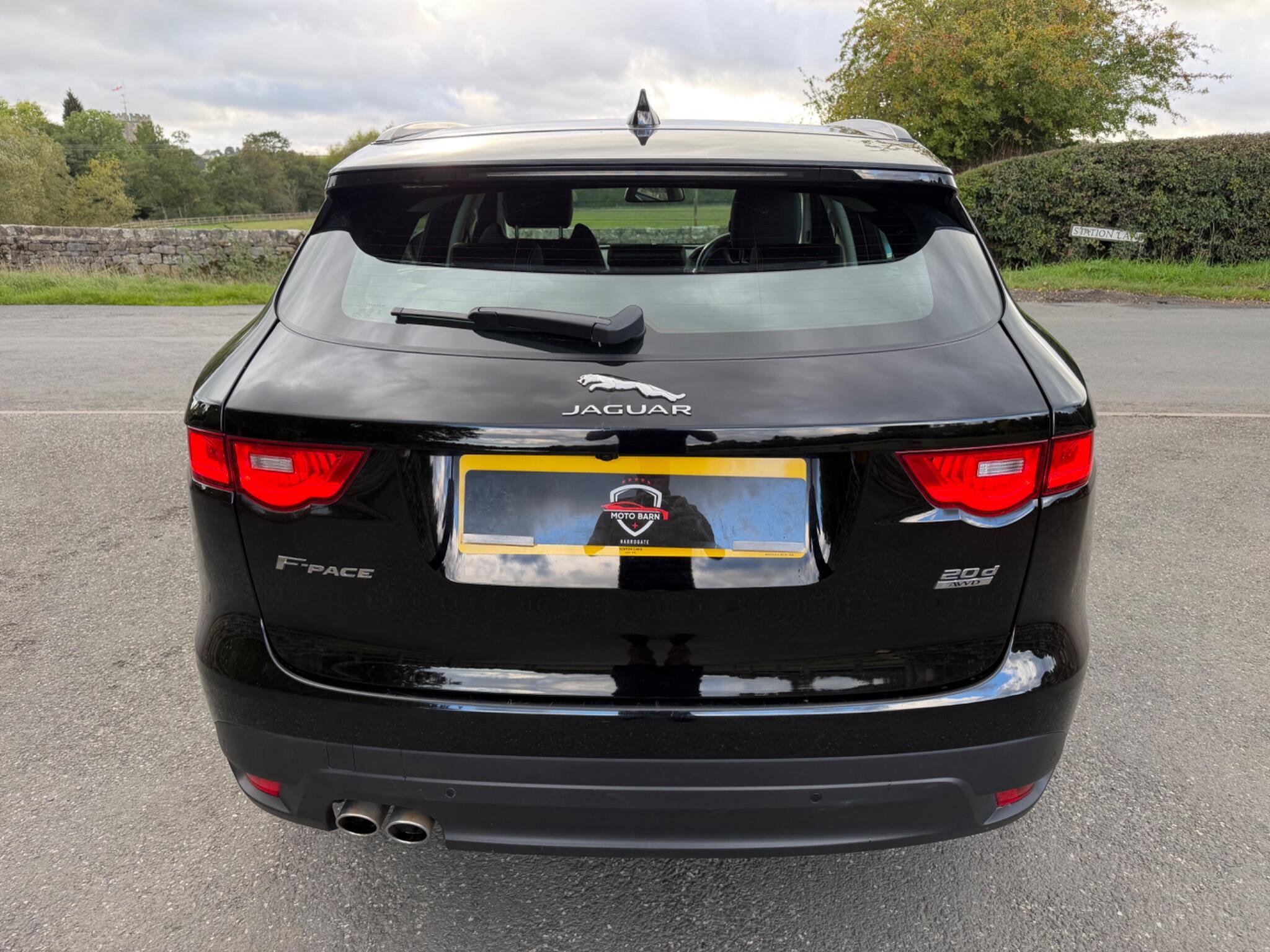 Jaguar F-Pace - Image 12