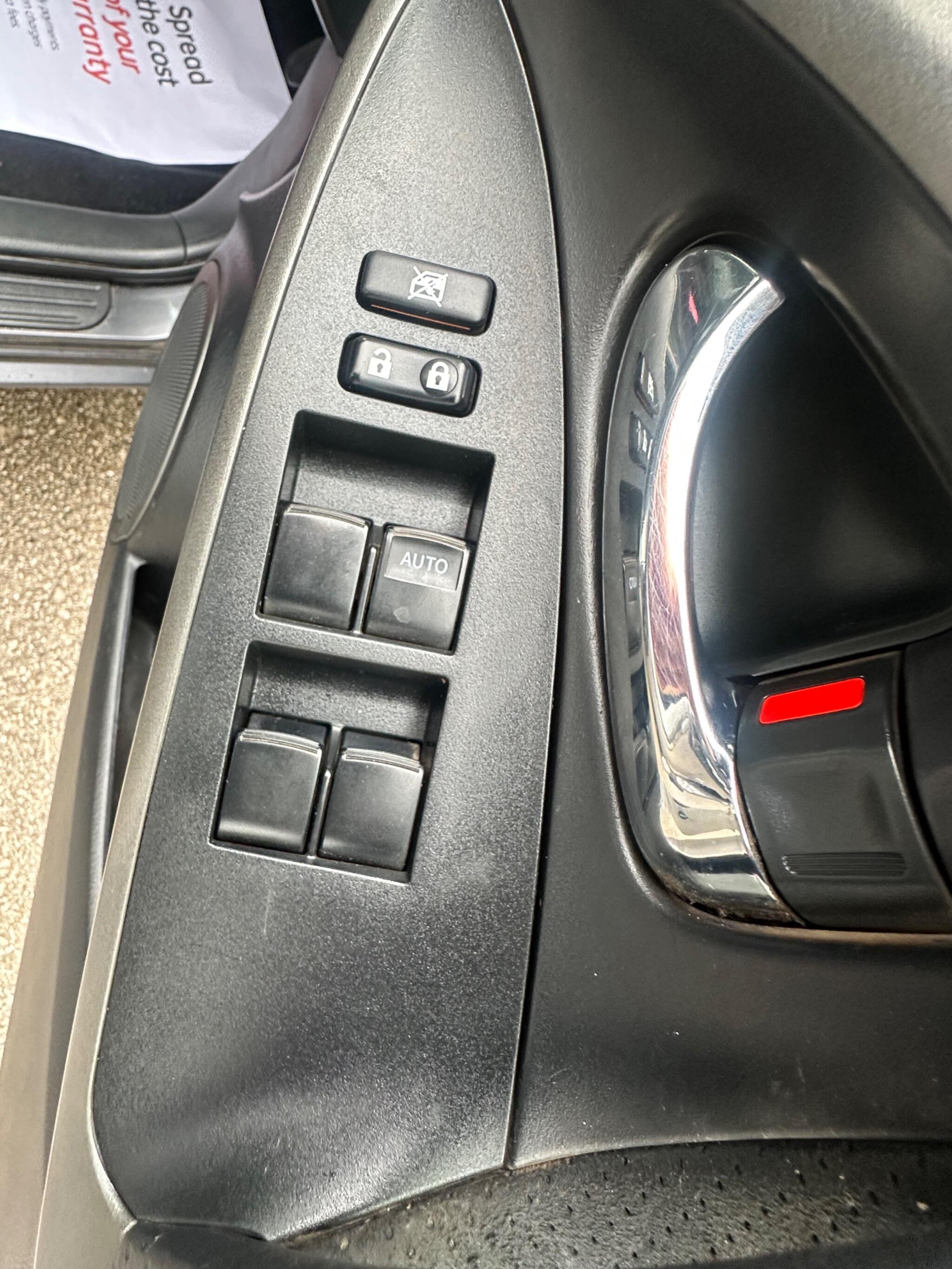 Toyota RAV4 - Image 32