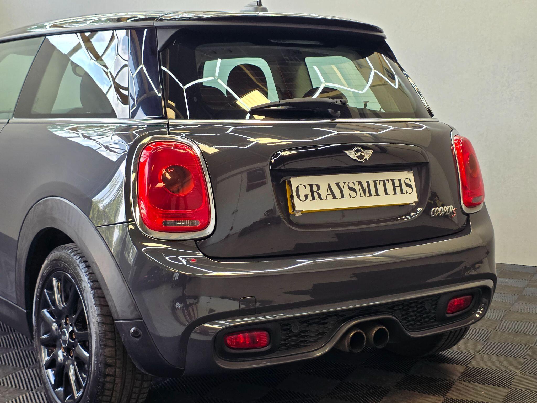 MINI Hatch - Image 8