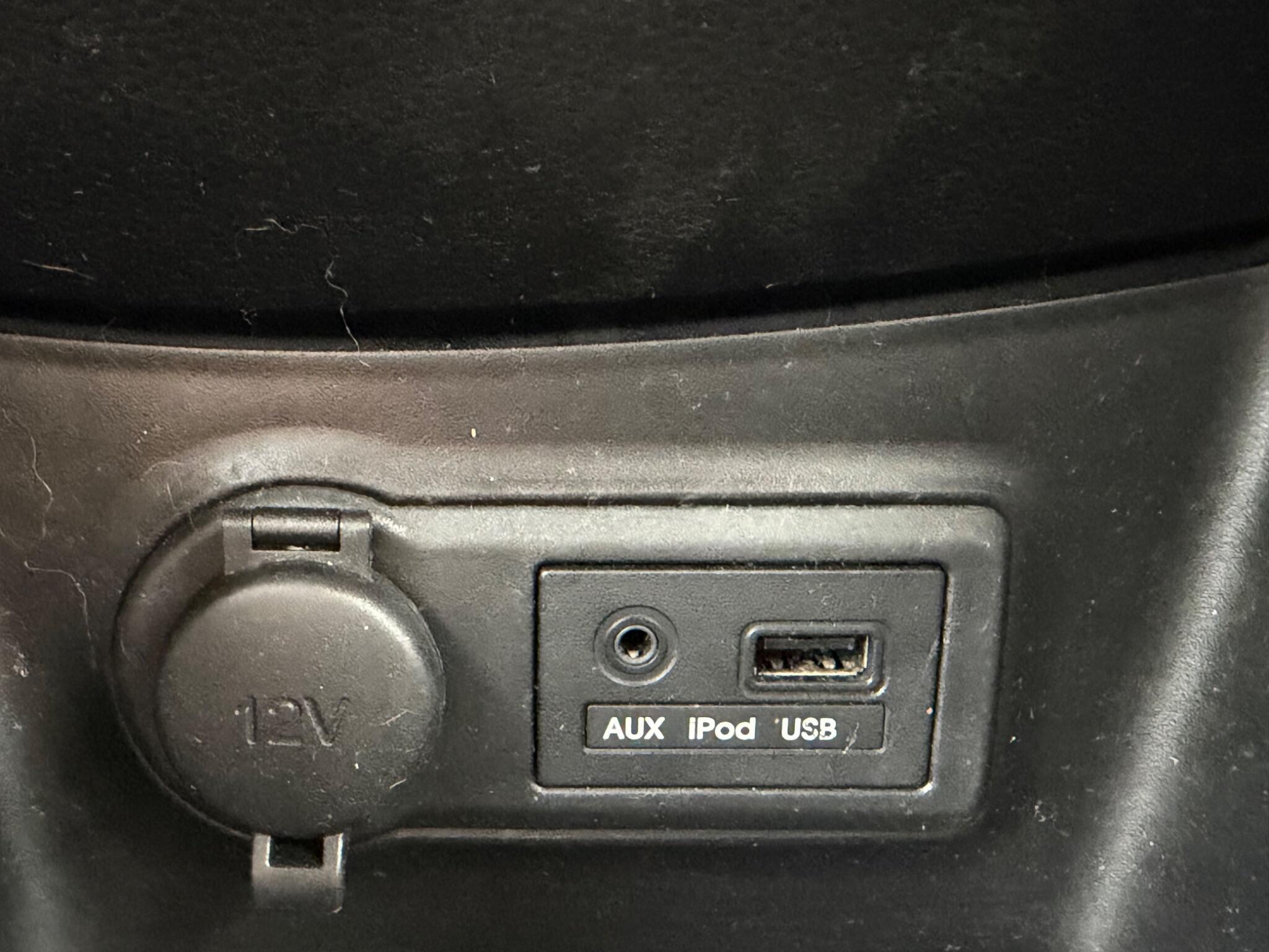 Kia Venga - Image 25