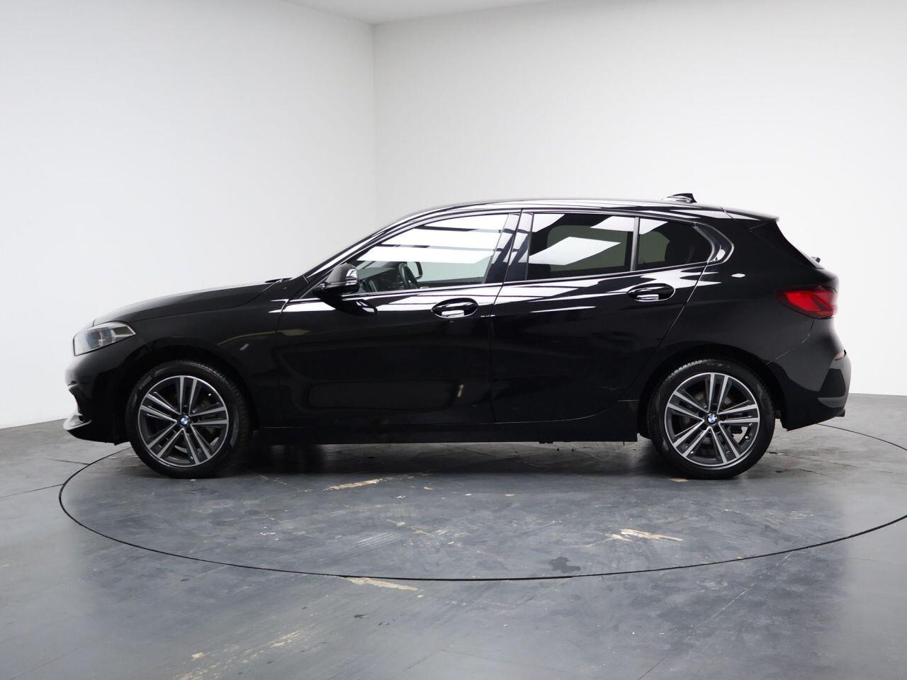 BMW 1 Series - Image 8
