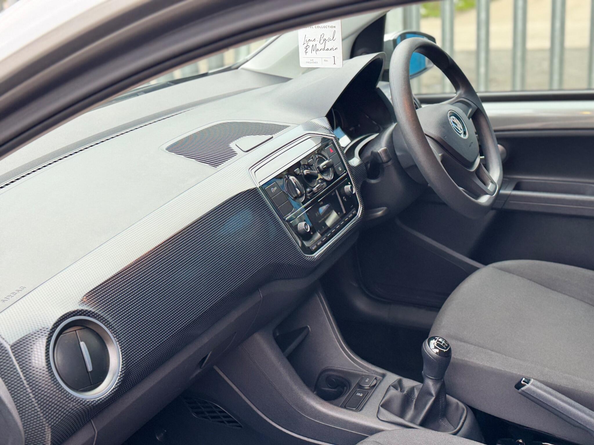 Volkswagen up! - Image 56