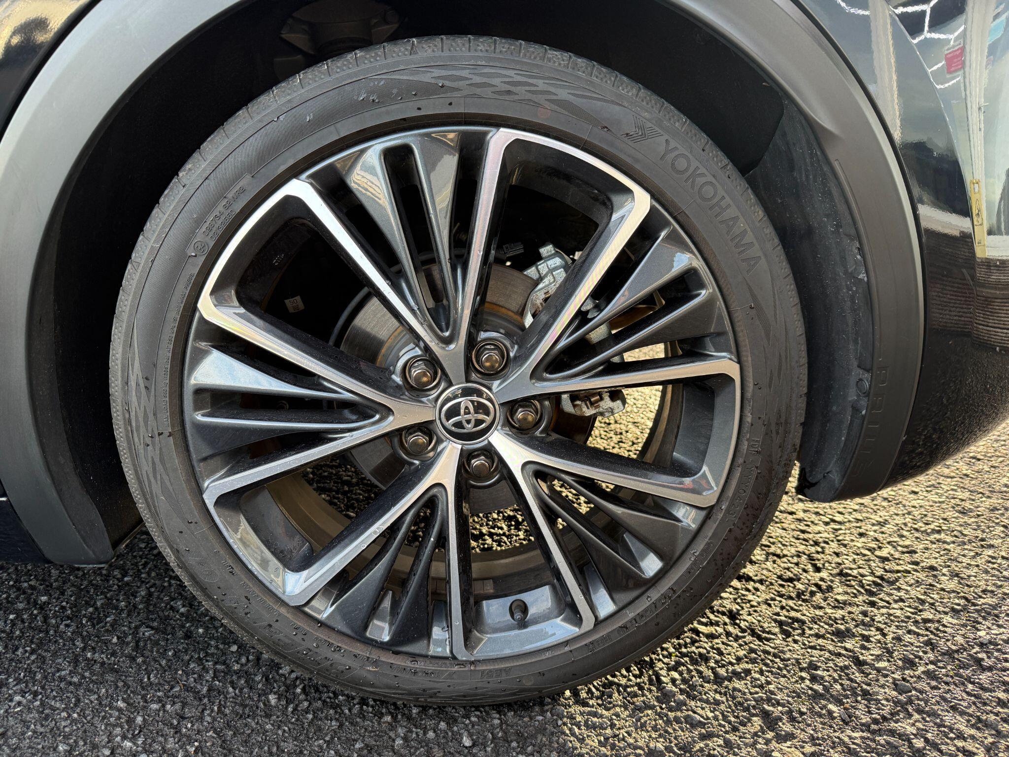 Toyota Prius - Image 78