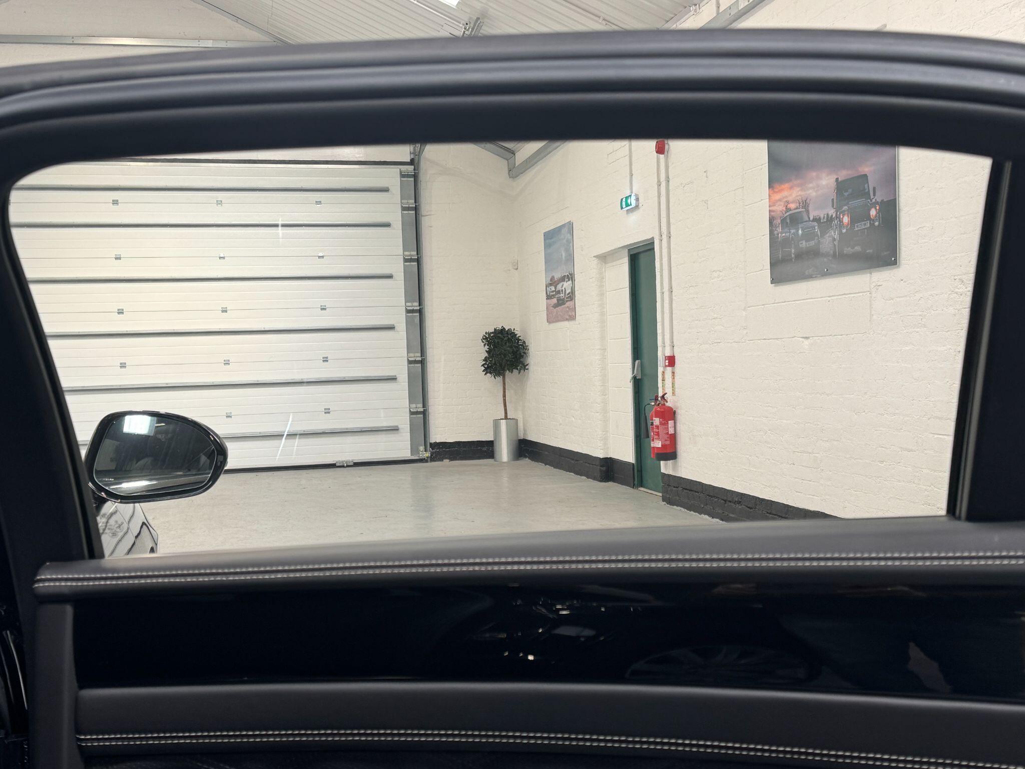 Bentley Flying Spur - Image 83