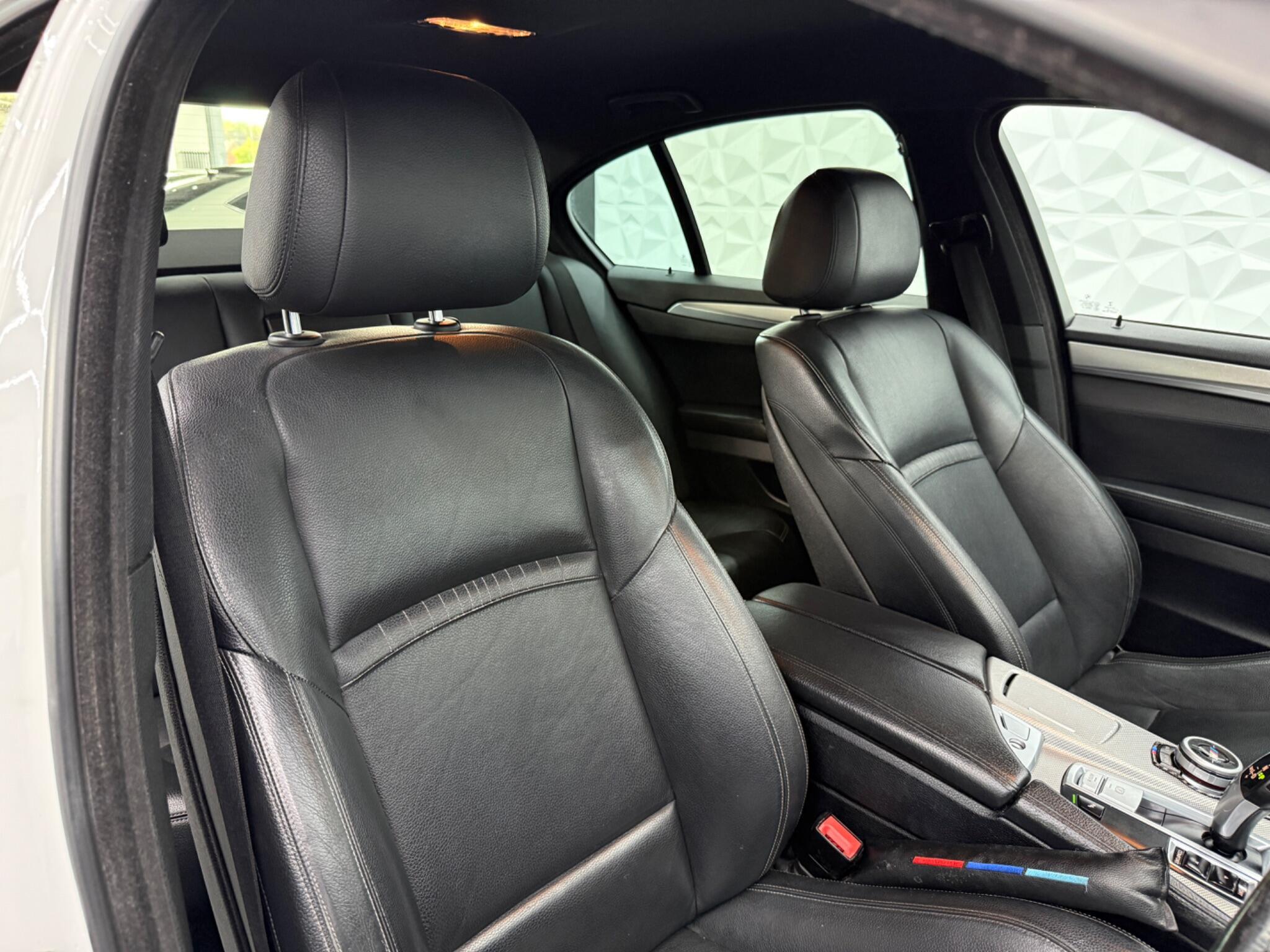 BMW 5 Series - Image 19