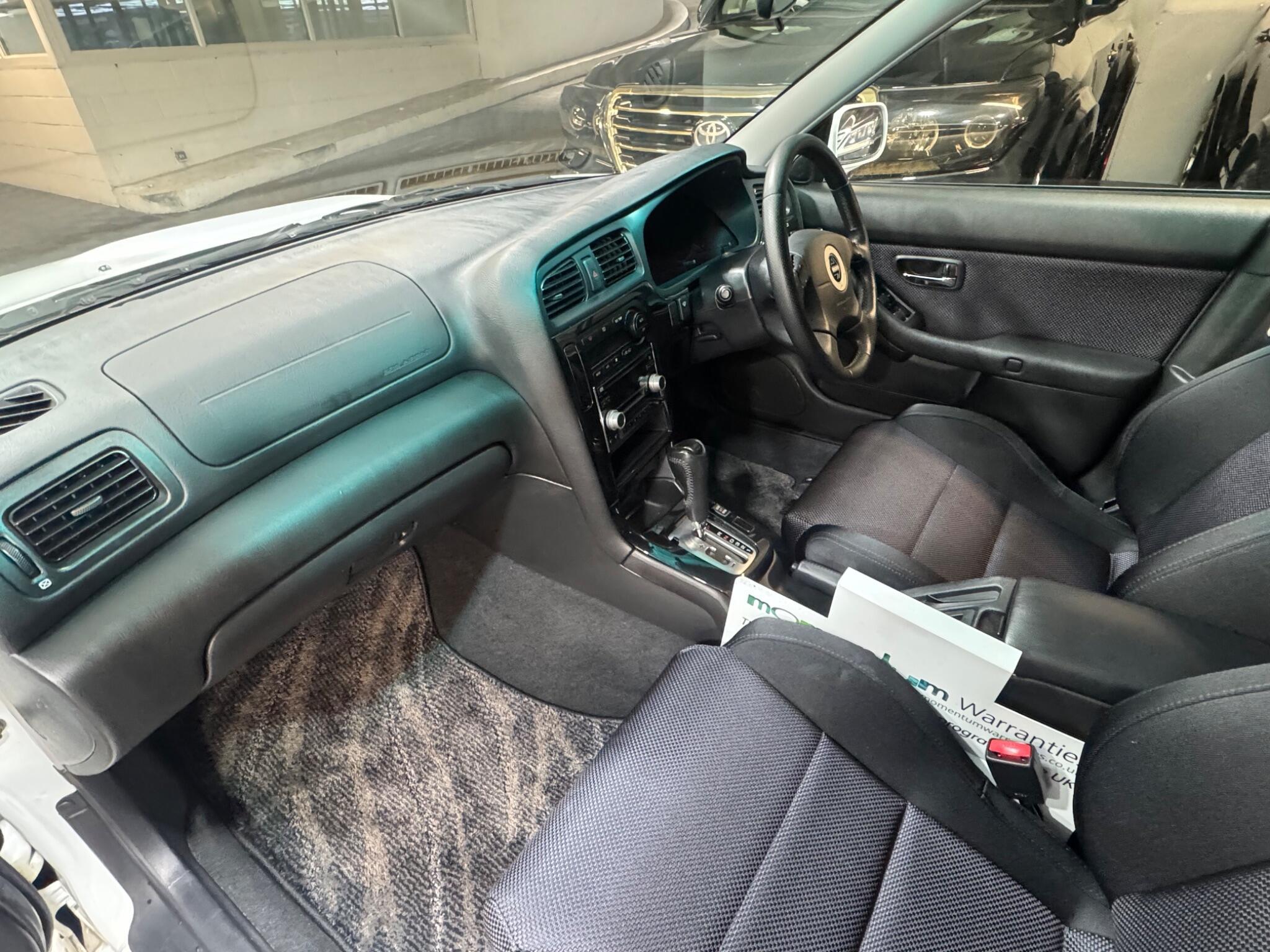 Subaru Legacy - Image 11
