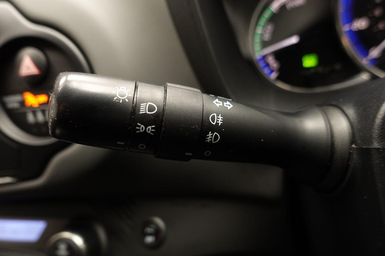 Toyota Yaris - Image 26