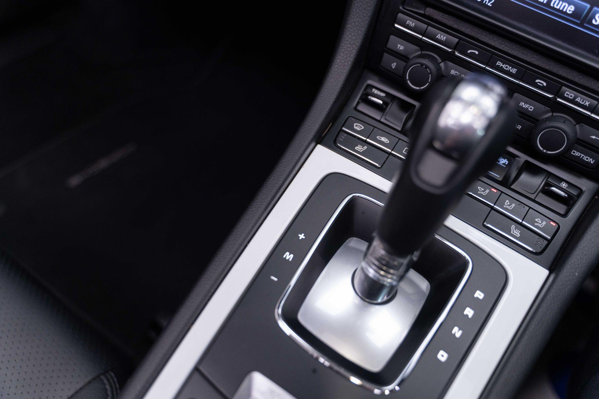Porsche Boxster - Image 12