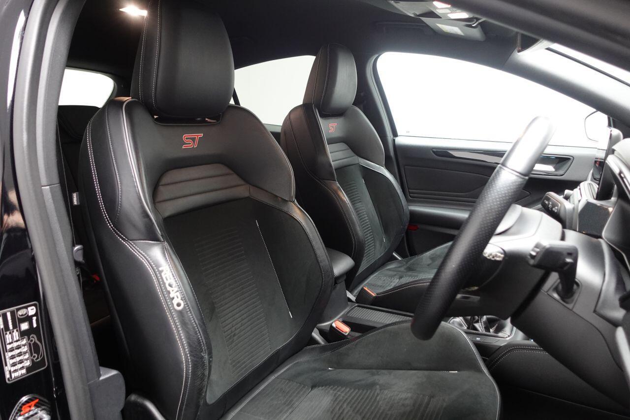 Ford Focus - Image 3