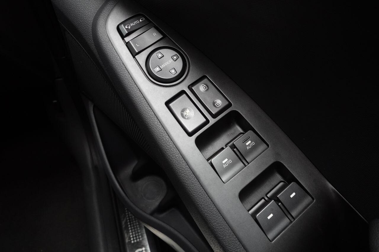 Hyundai Ioniq - Image 51