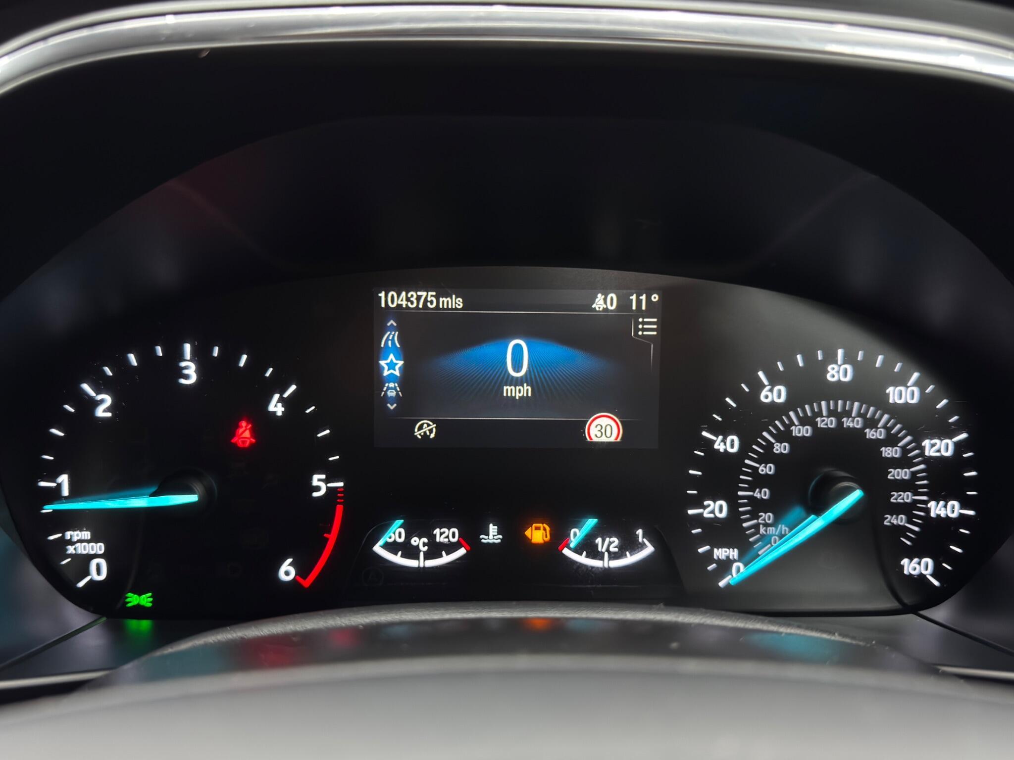 Ford Focus - Image 23