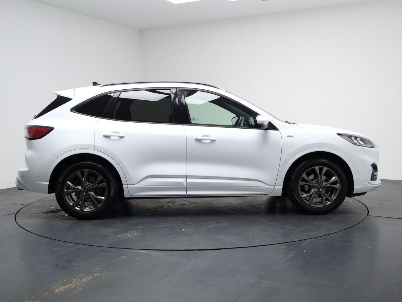 Ford Kuga - Image 14