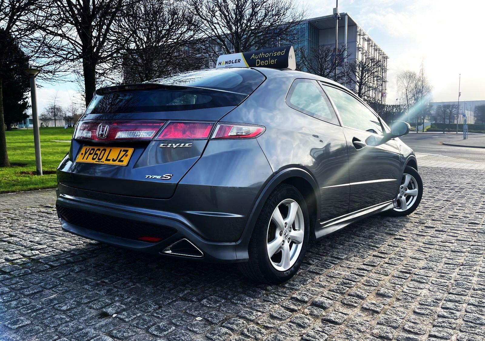 Honda Civic - Image 12