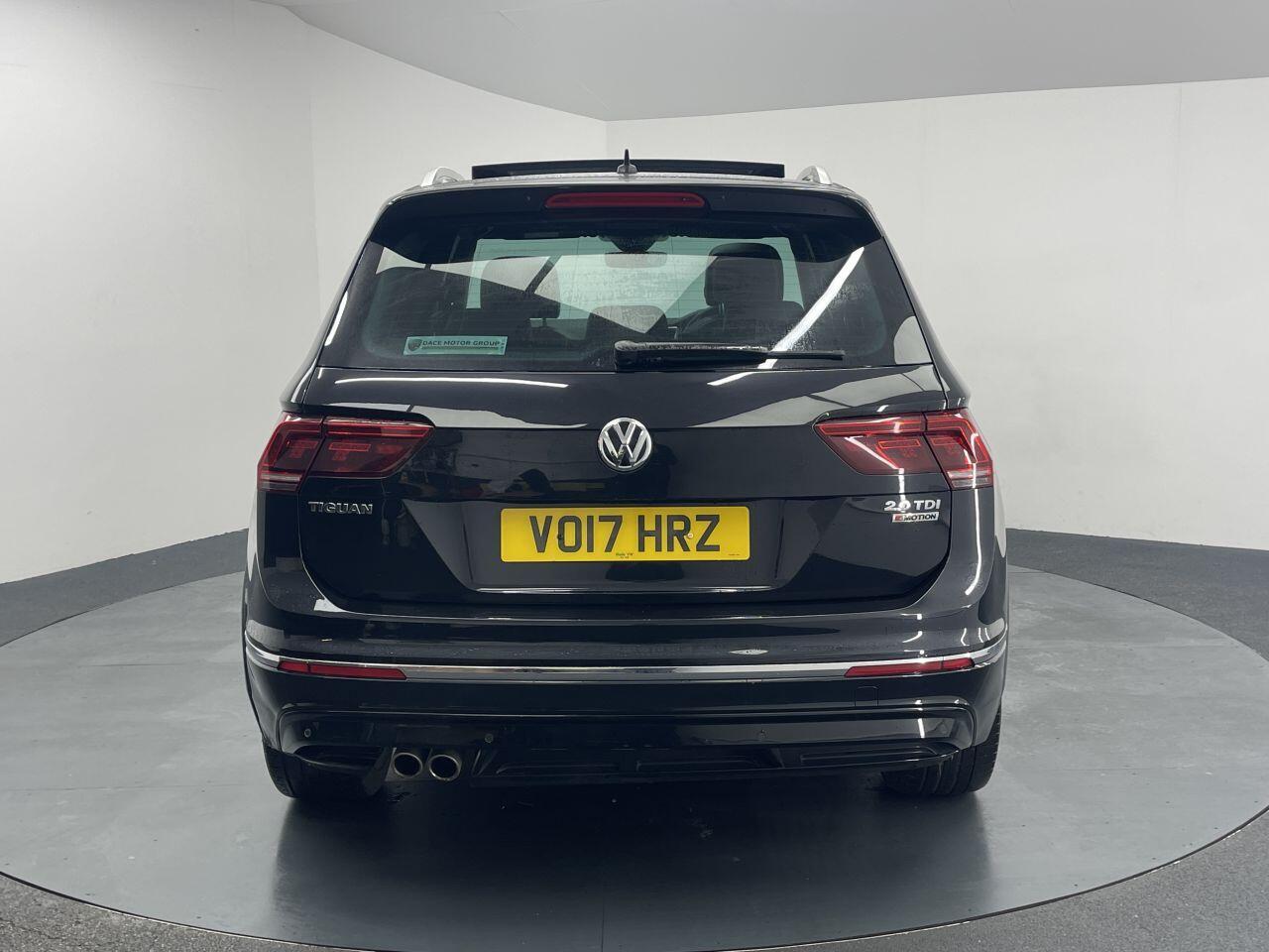 Volkswagen Tiguan - Image 9