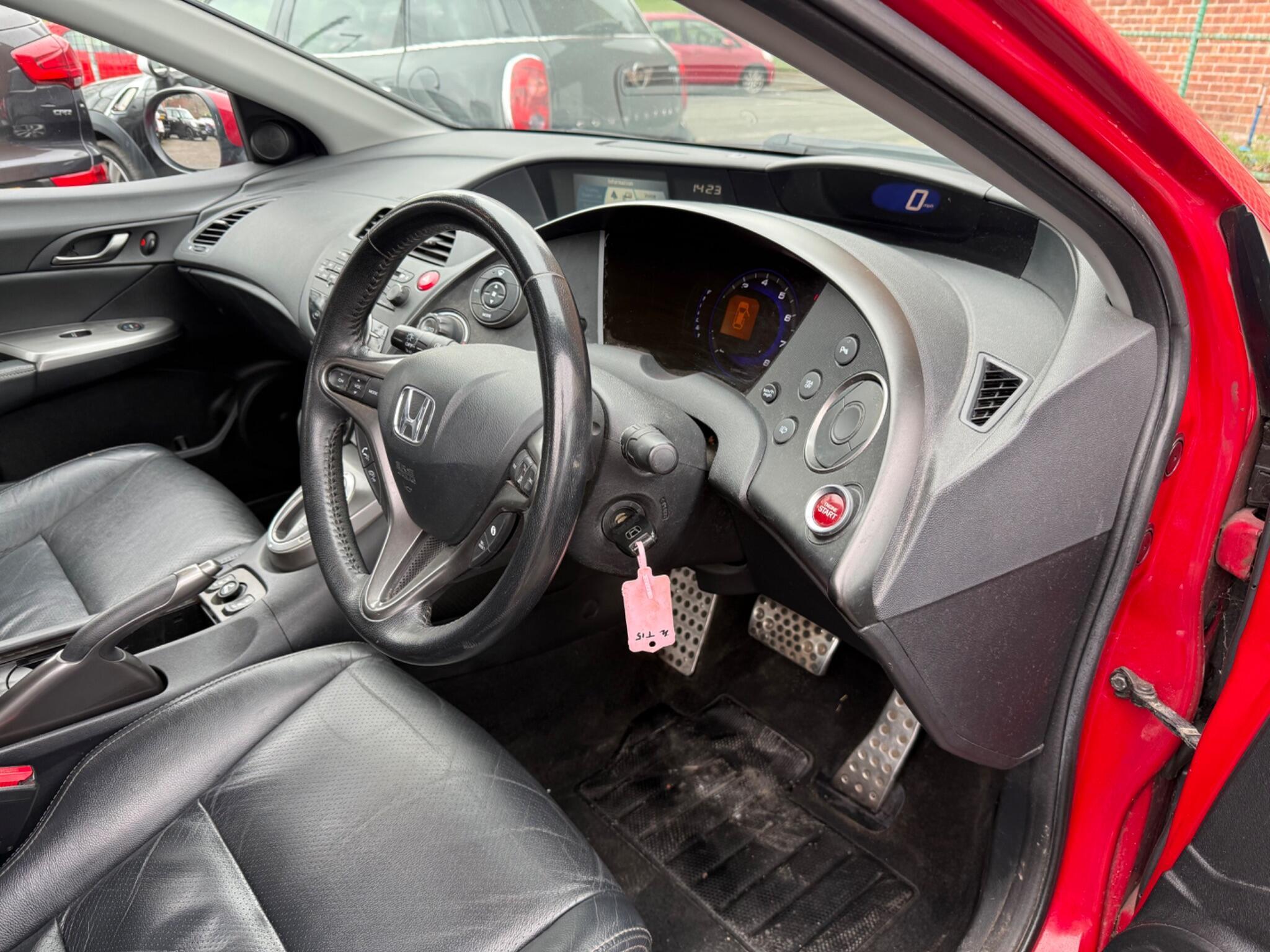 Honda Civic - Image 20