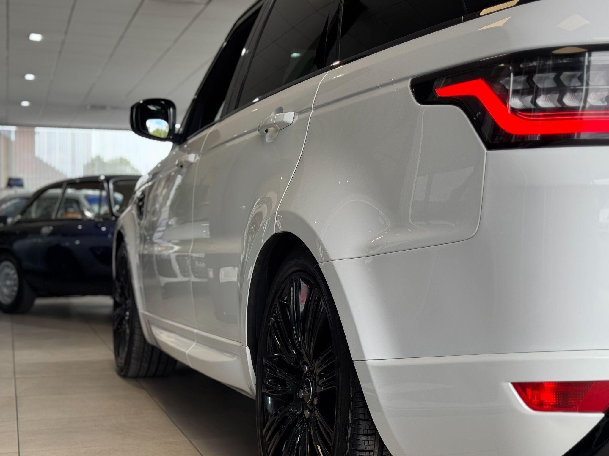 Land Rover RANGE ROVER SPORT - Image 17