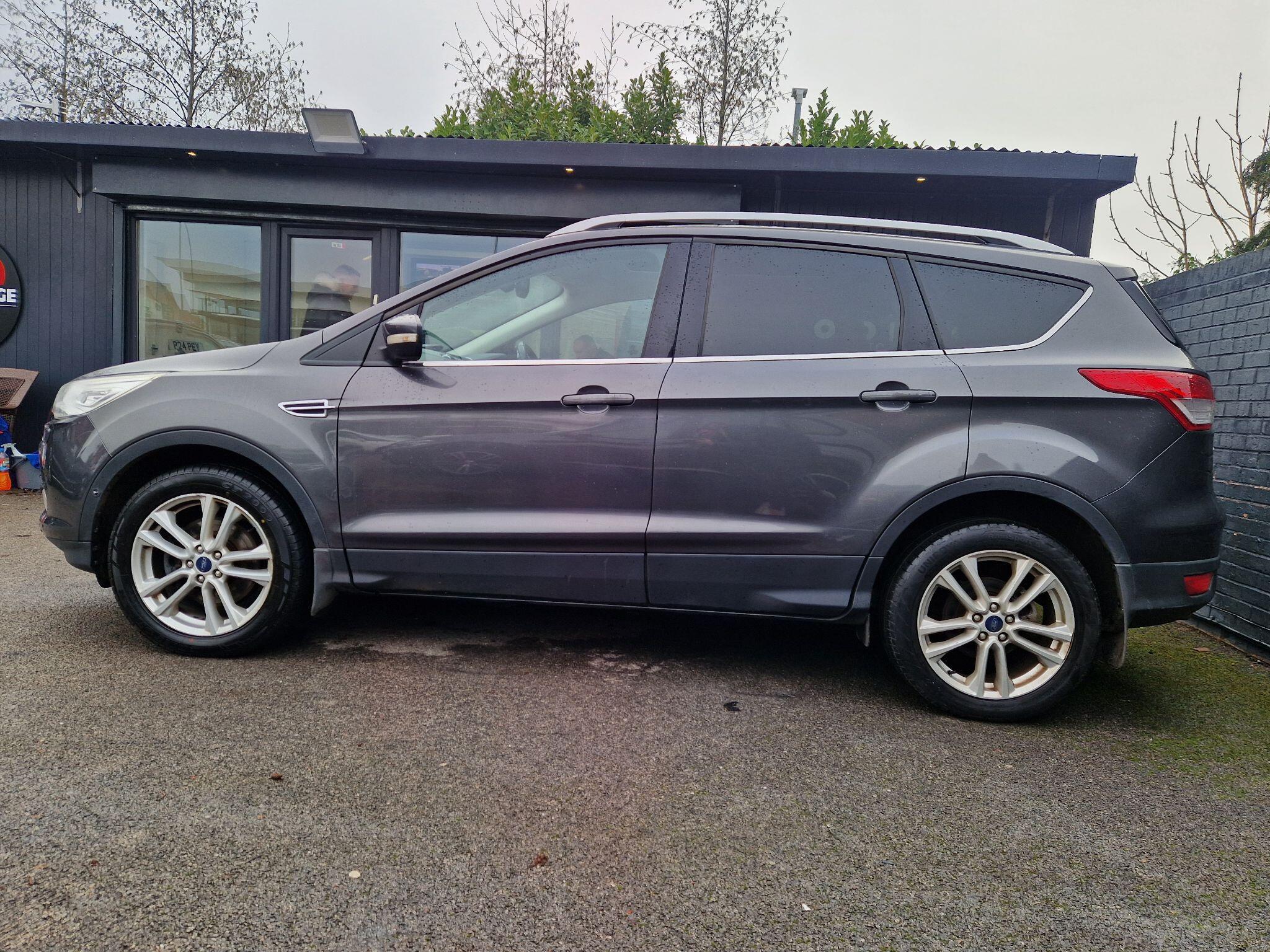 Ford Kuga - Image 6