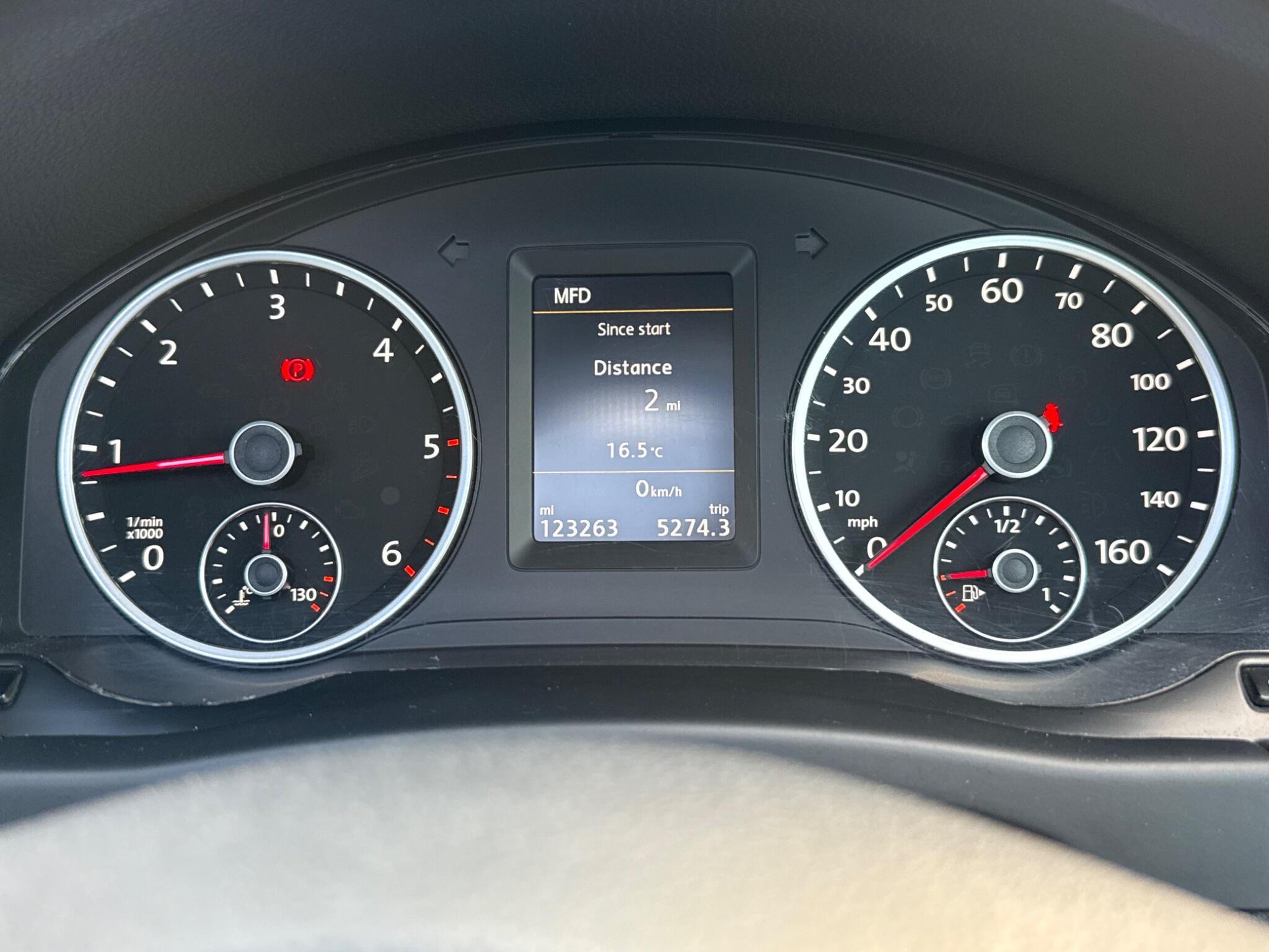 Volkswagen Tiguan - Image 29