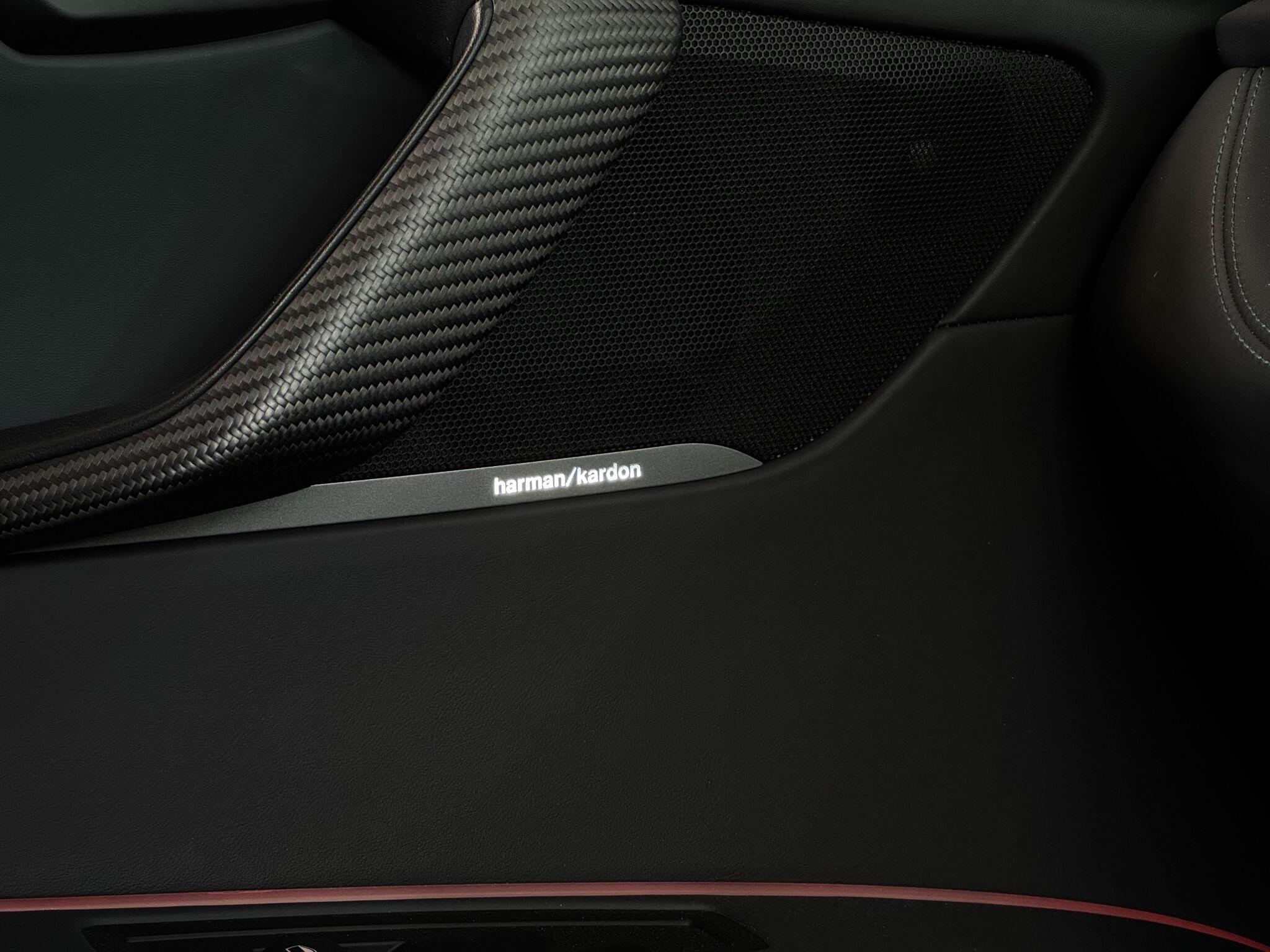BMW i8 - Image 37