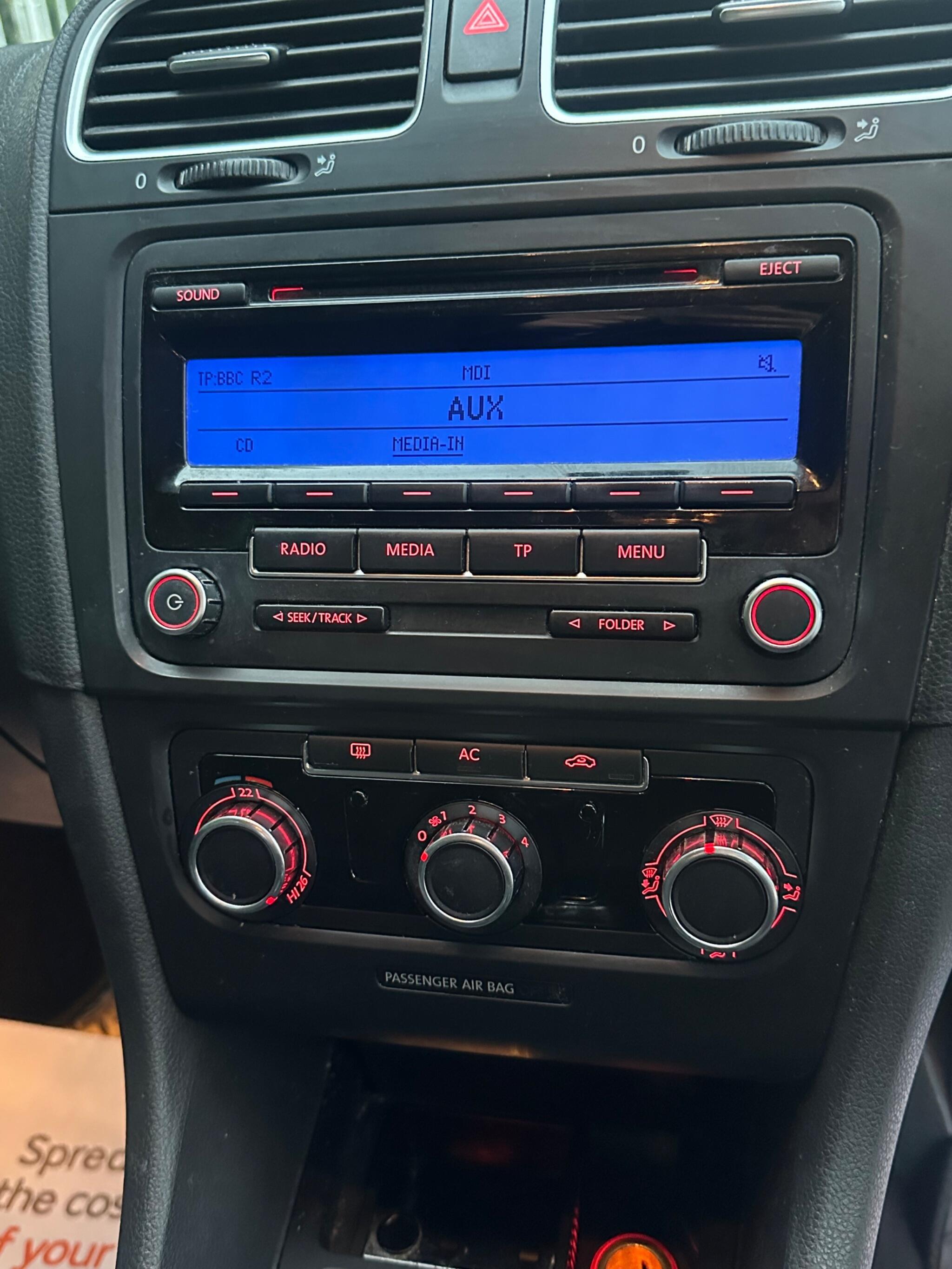 Volkswagen Golf - Image 19