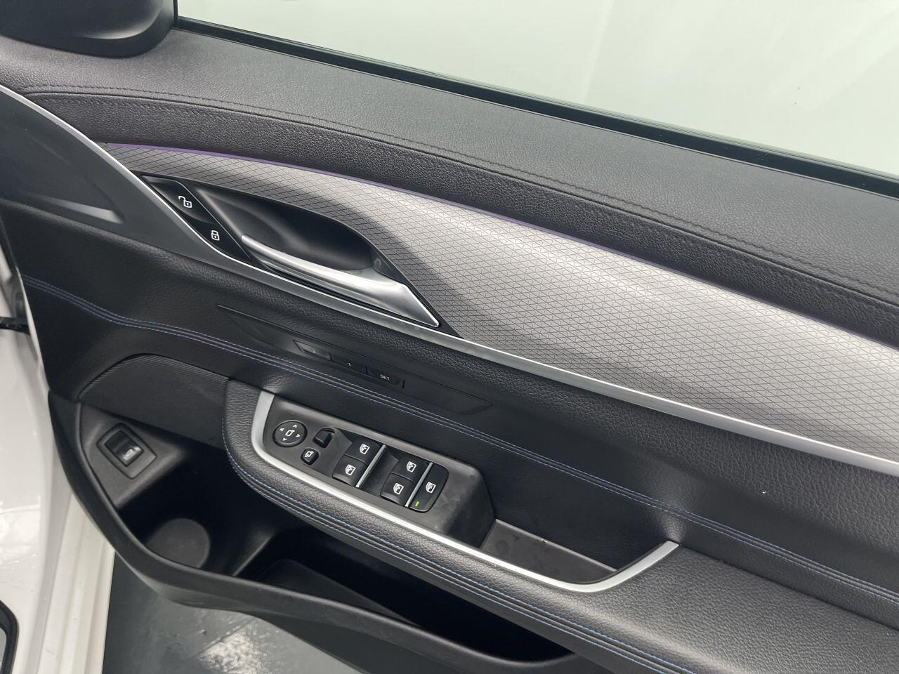 BMW 6 SERIES GRAN TURISMO - Image 34