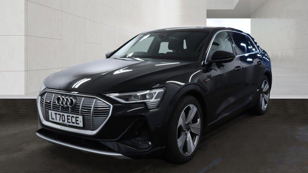 Audi E-Tron - Image 4